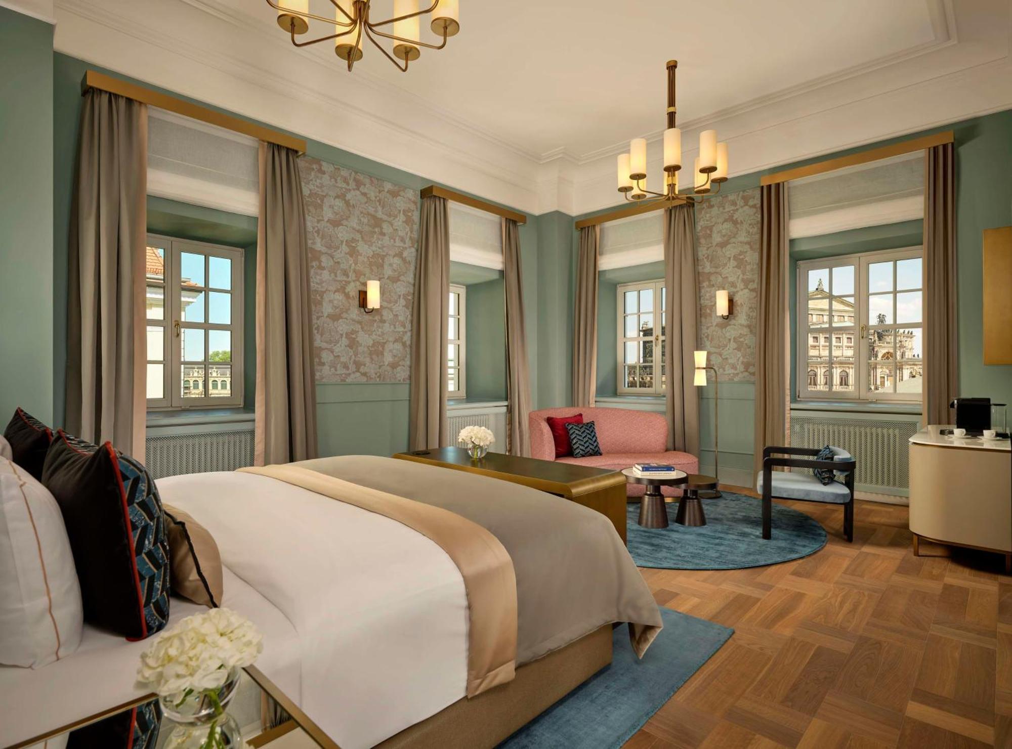 Kamer met Uitzicht op Grand Palais