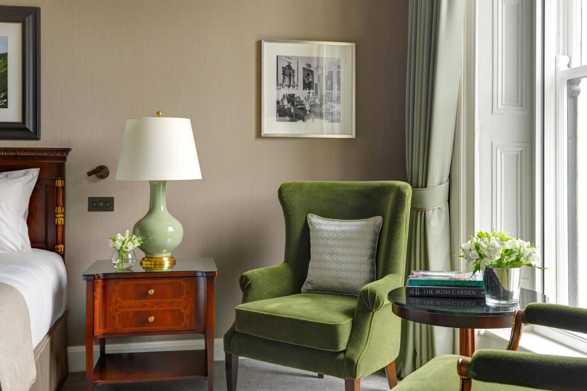 Suite mit 1 Schlafzimmer mit Kingsize-Bett und Blick auf den Innenhof – Heritage Wing