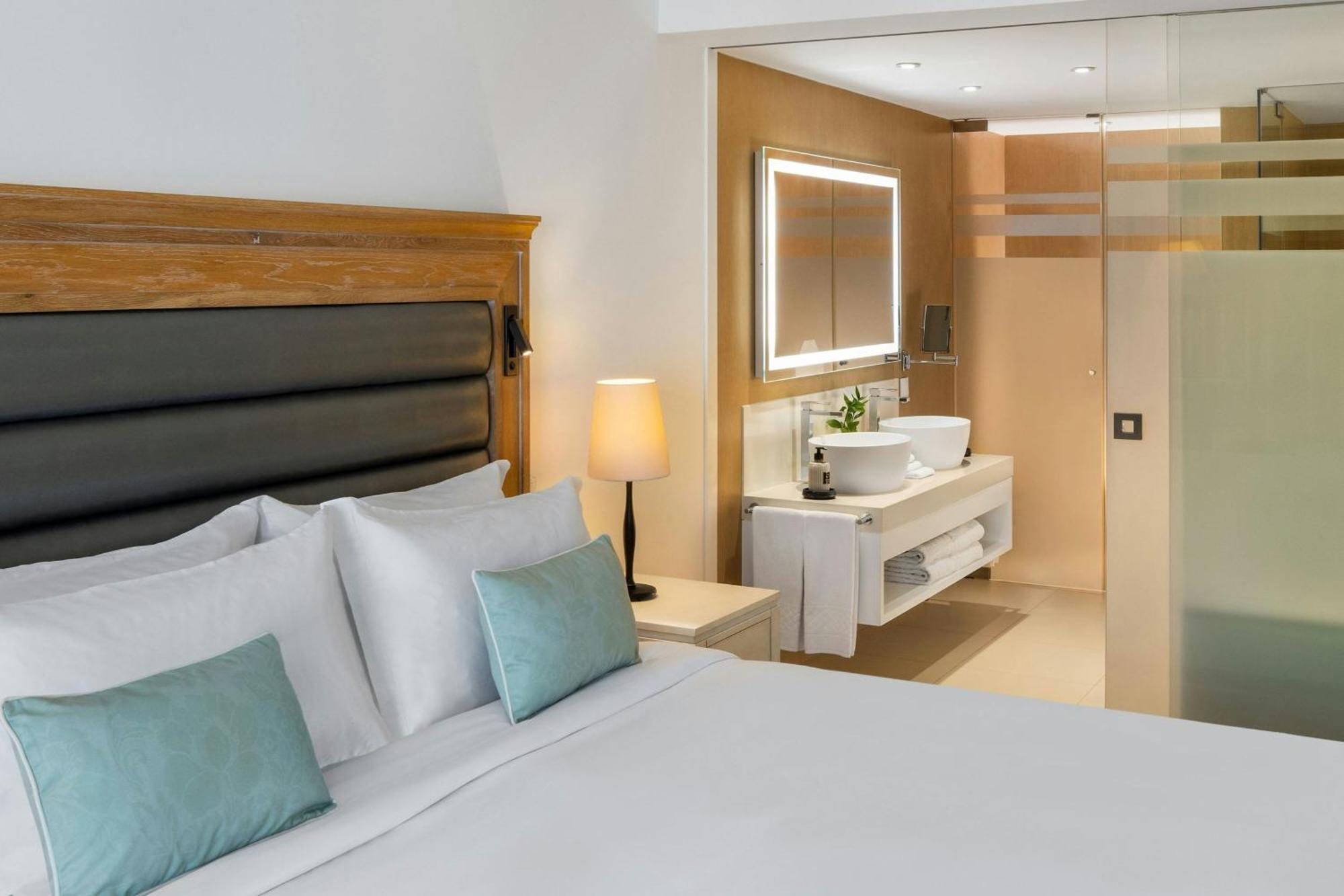Suite Júnior Oceano com Vista Resort