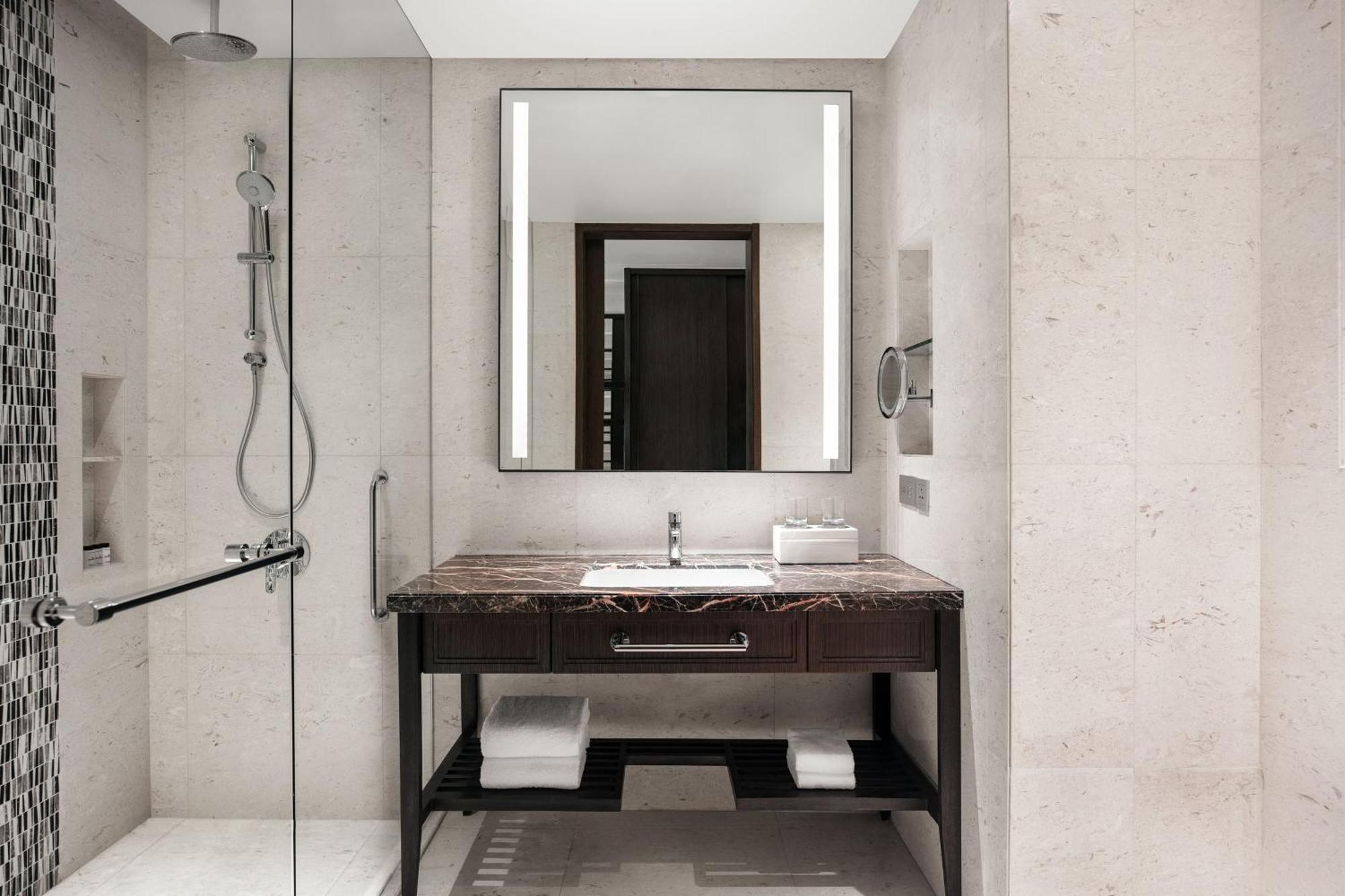 Guest room, 2 Queen,1643207201:JPEG