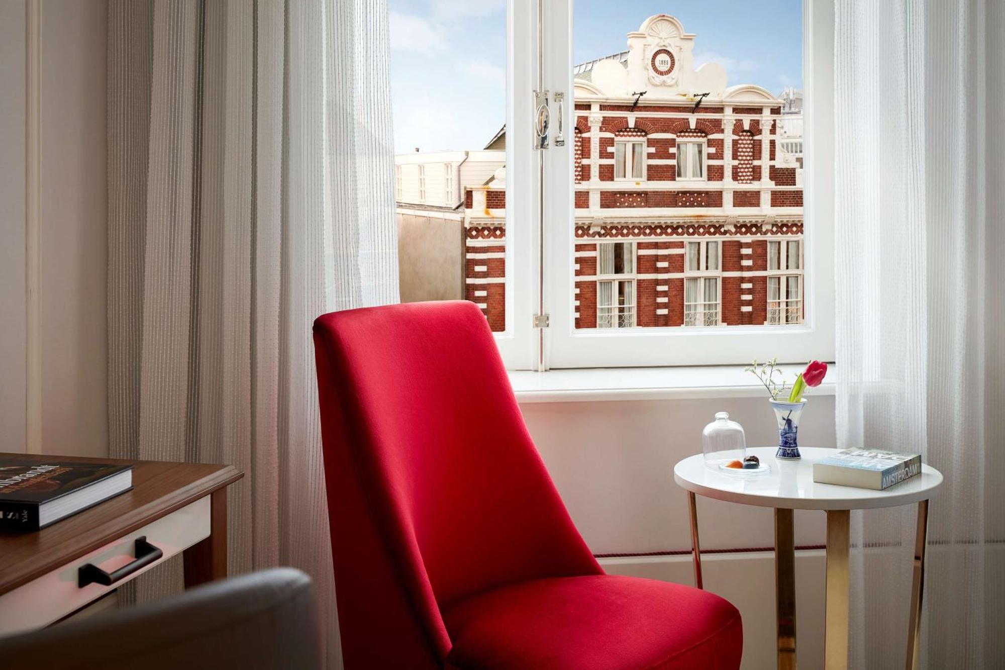 Deluxe Zimmer mit Stadtblick und Balkon