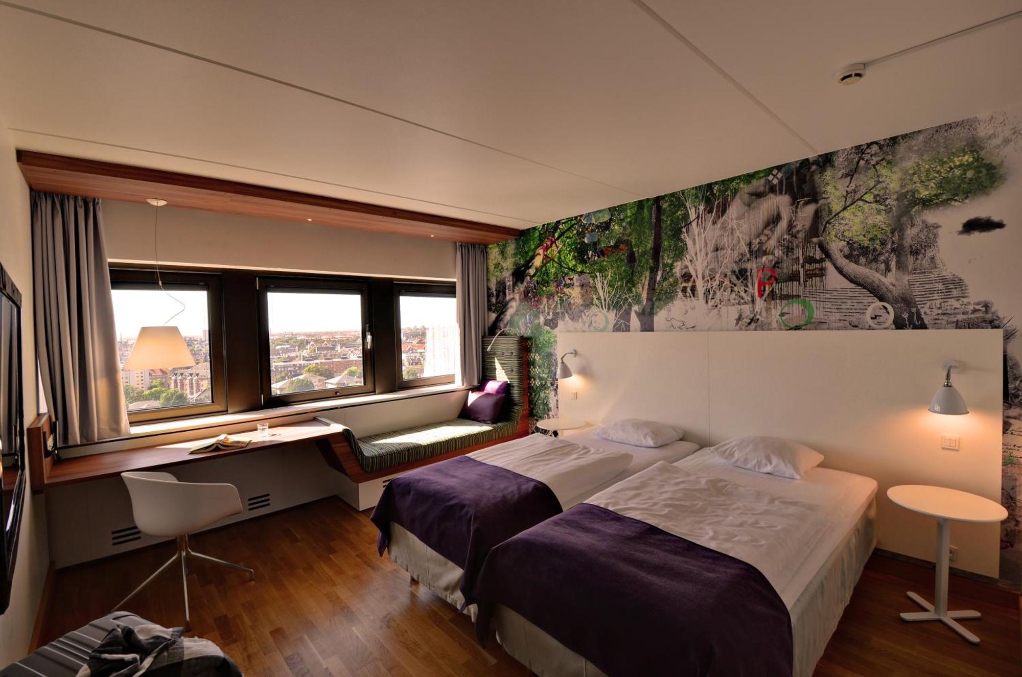 Quarto Twin Standard