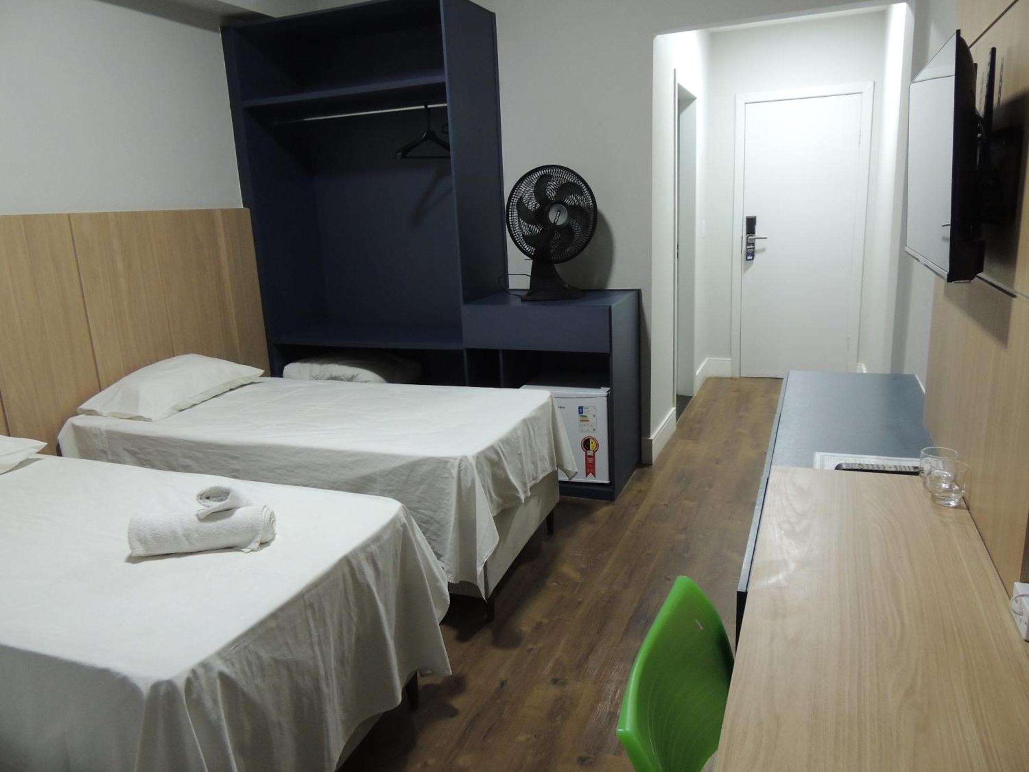 Quarto Duplo