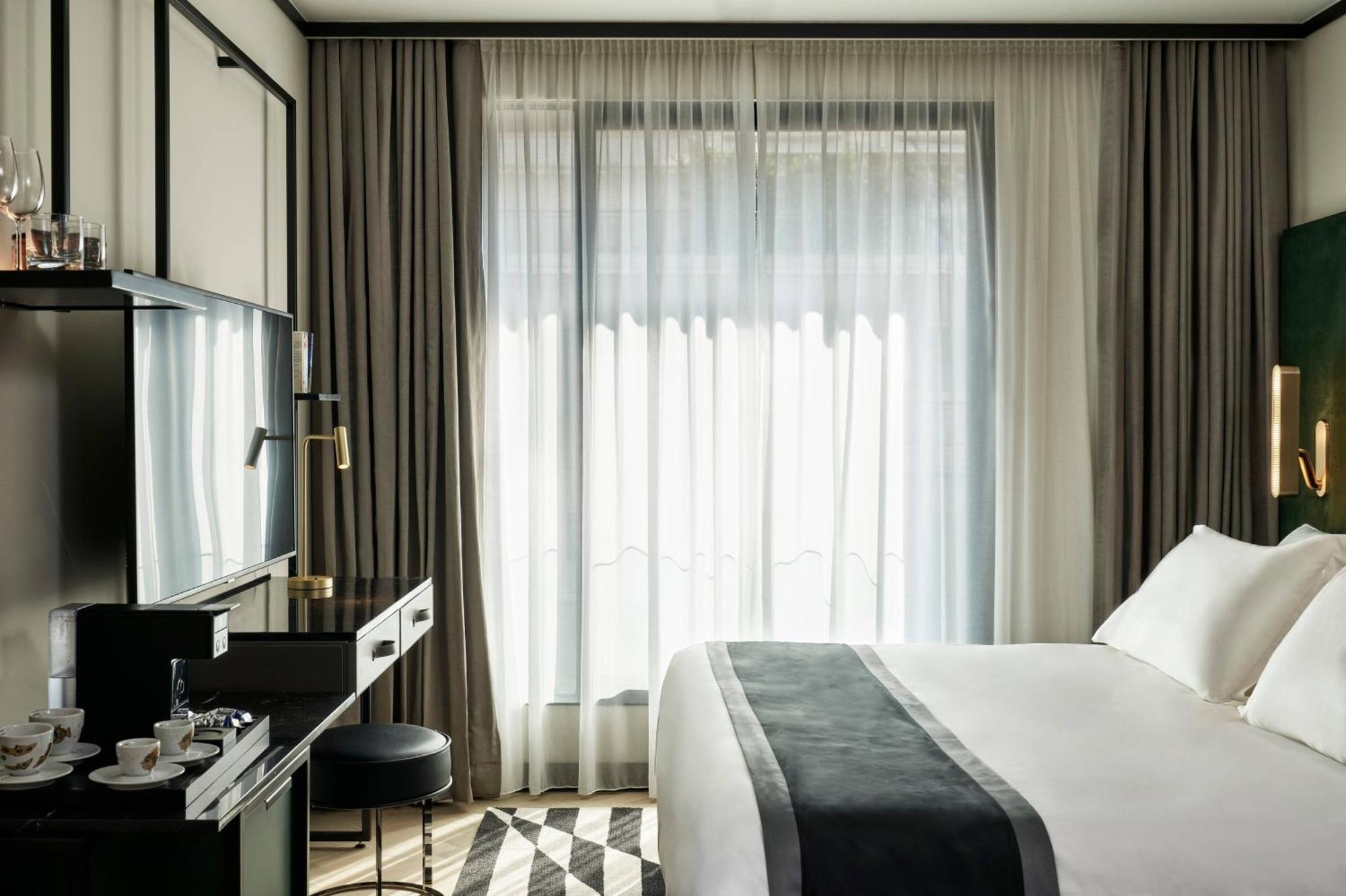 City View, Deluxe Guestroom, 1 King Bed,1645700928:JPEG