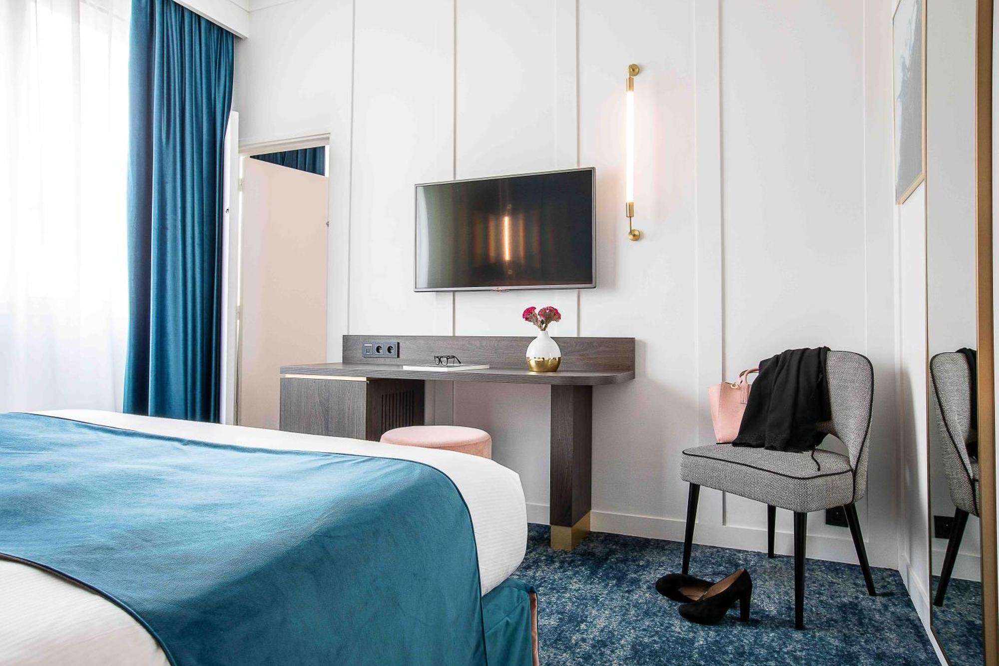 2 Doppelzimmer mit Verbindungstür