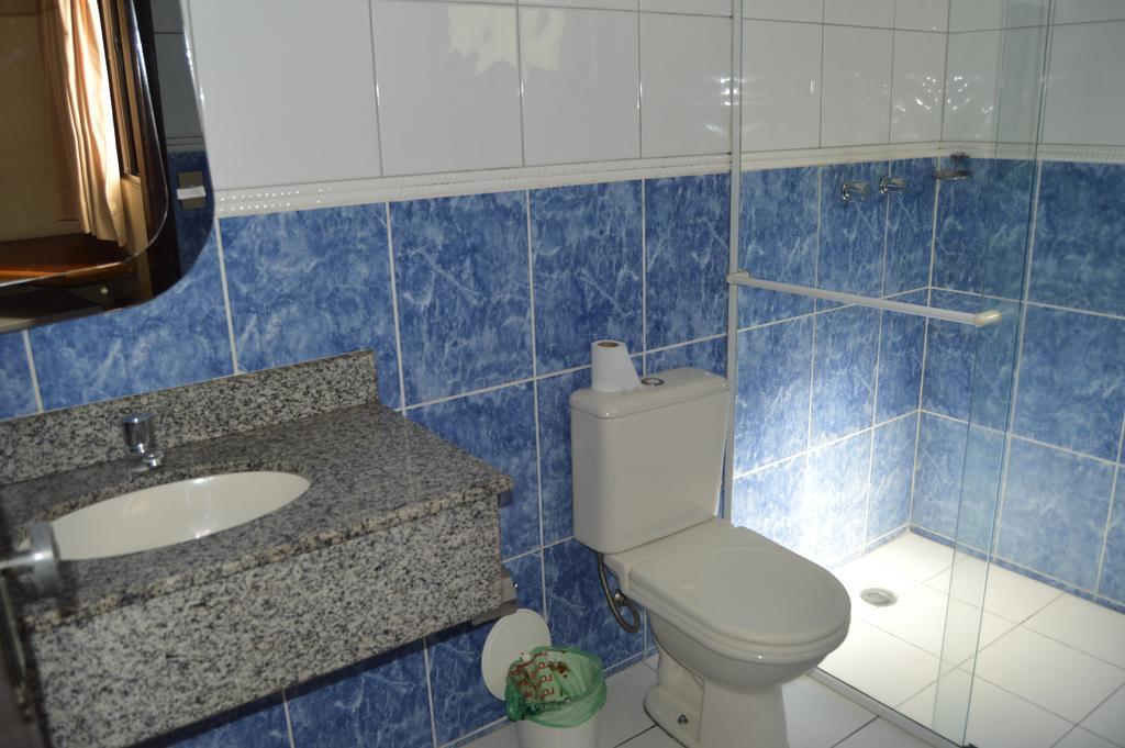 Quarto Triplo com Ar-condicionado (3 Camas de Solteiro)