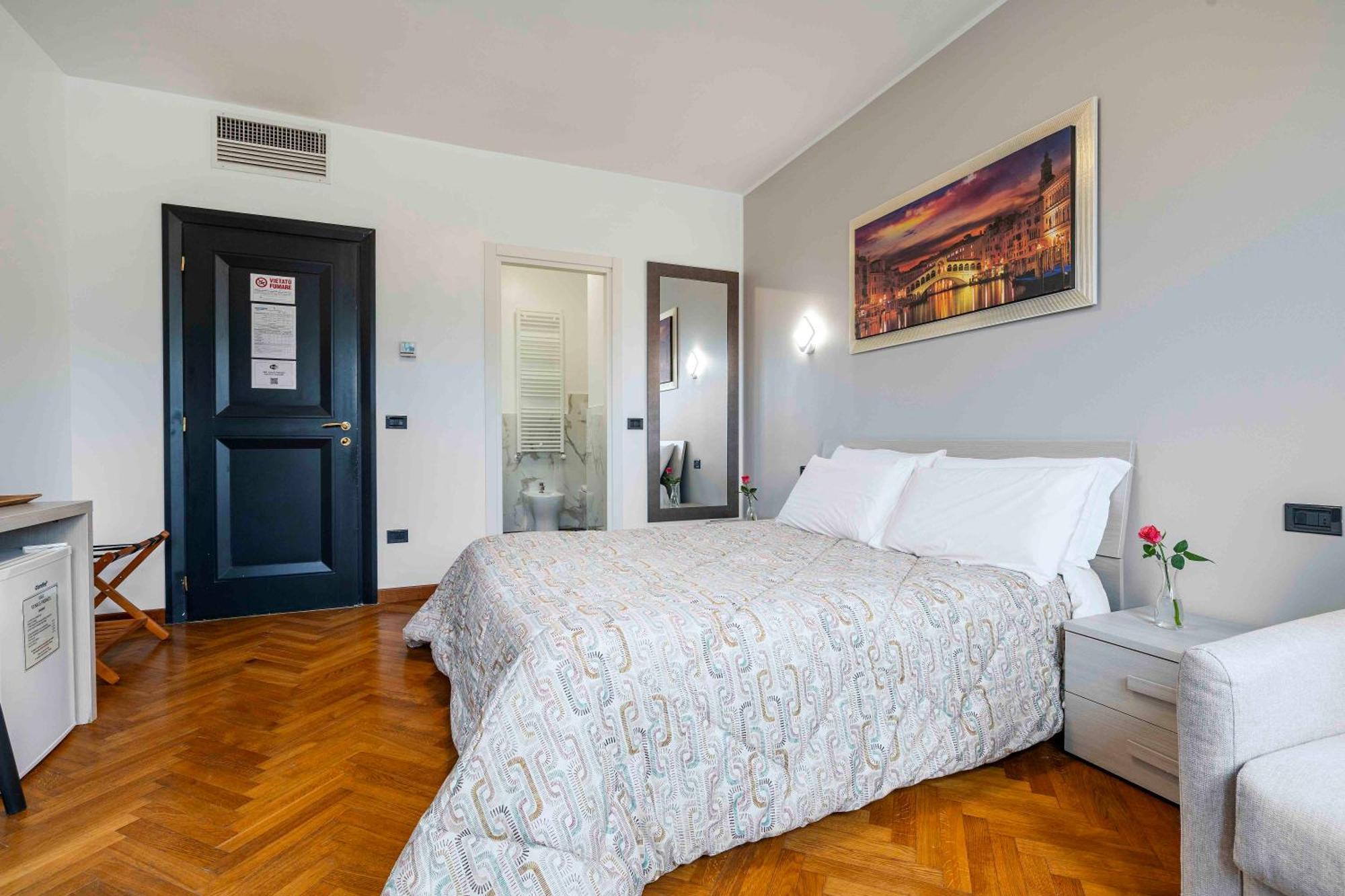 Large Double Room