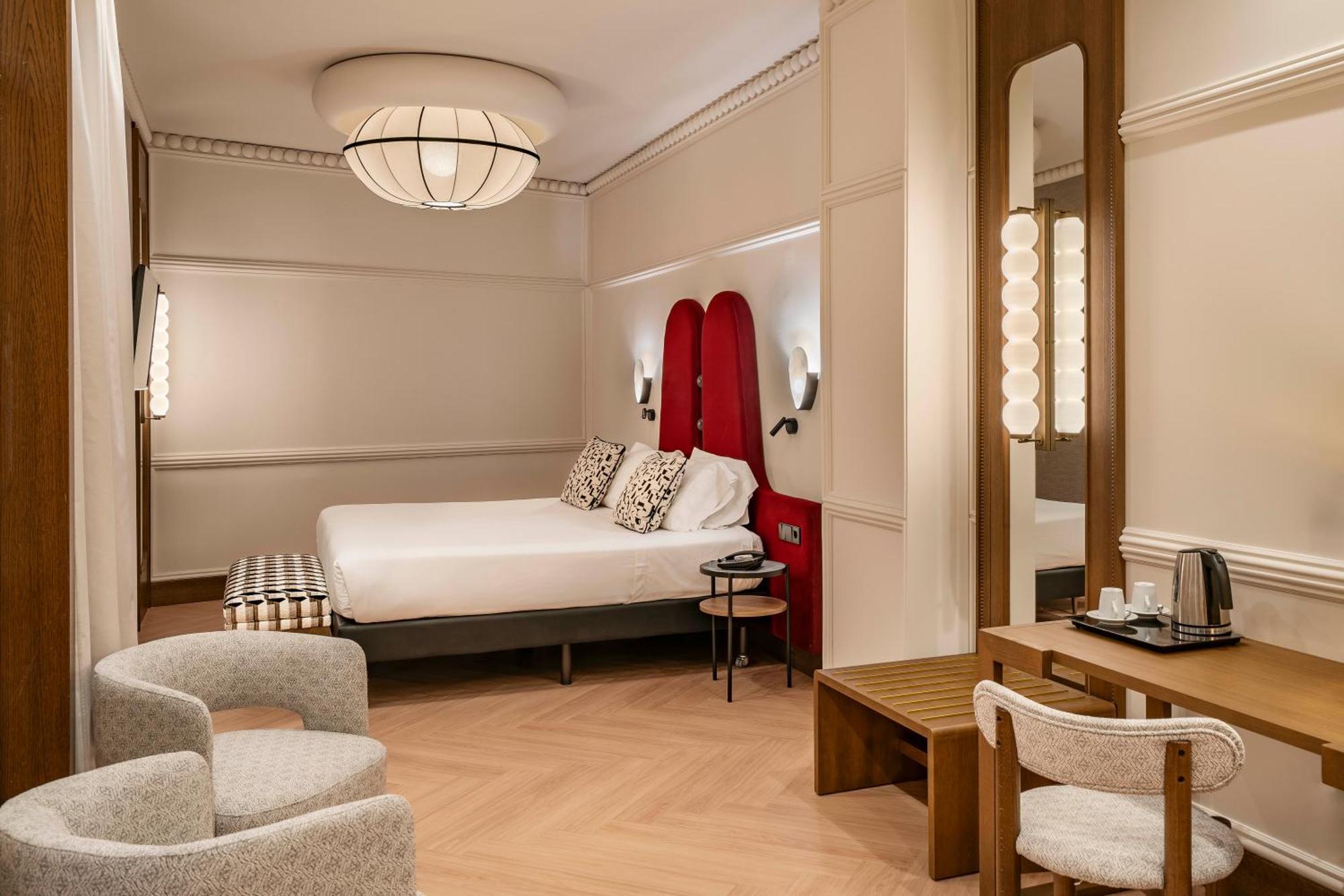 Superior room with courtyard view