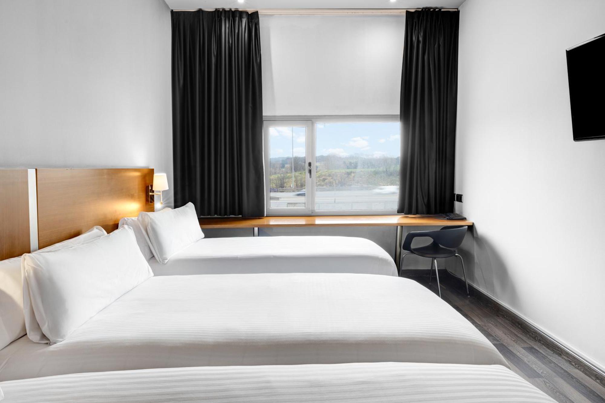 Chambre Double avec Lit d'Appoint