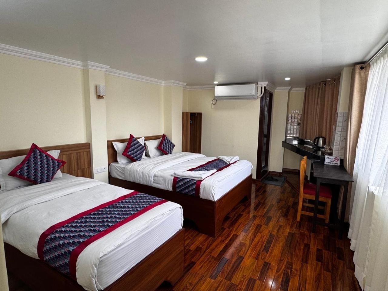 Rooftop Suite Room with Balcony
