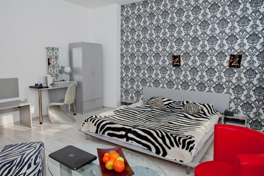 Deluxe Double or Twin Room,691679073:JPEG