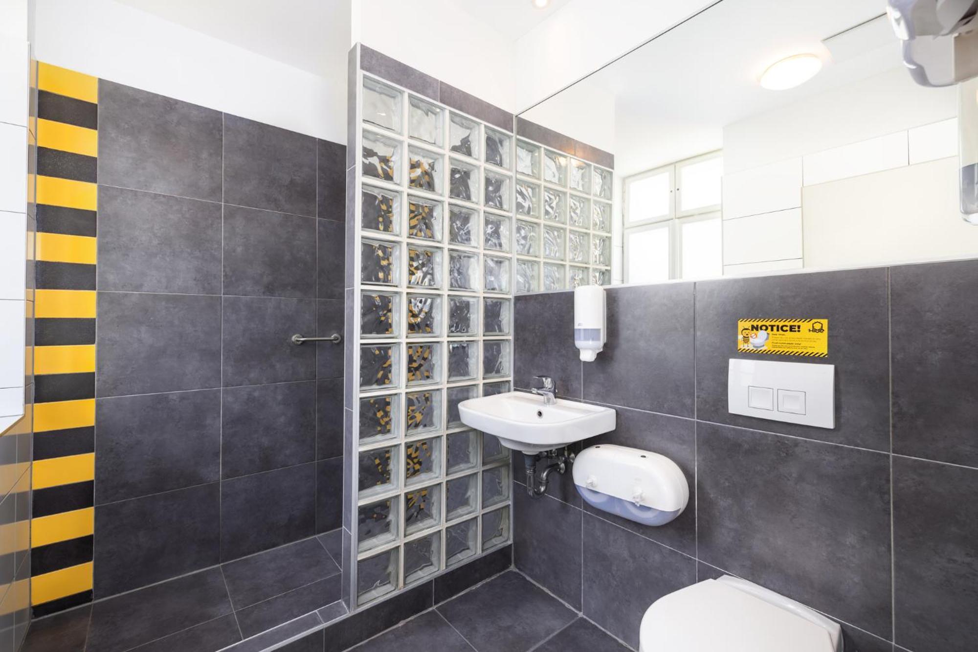 Habitación Doble con baño privado