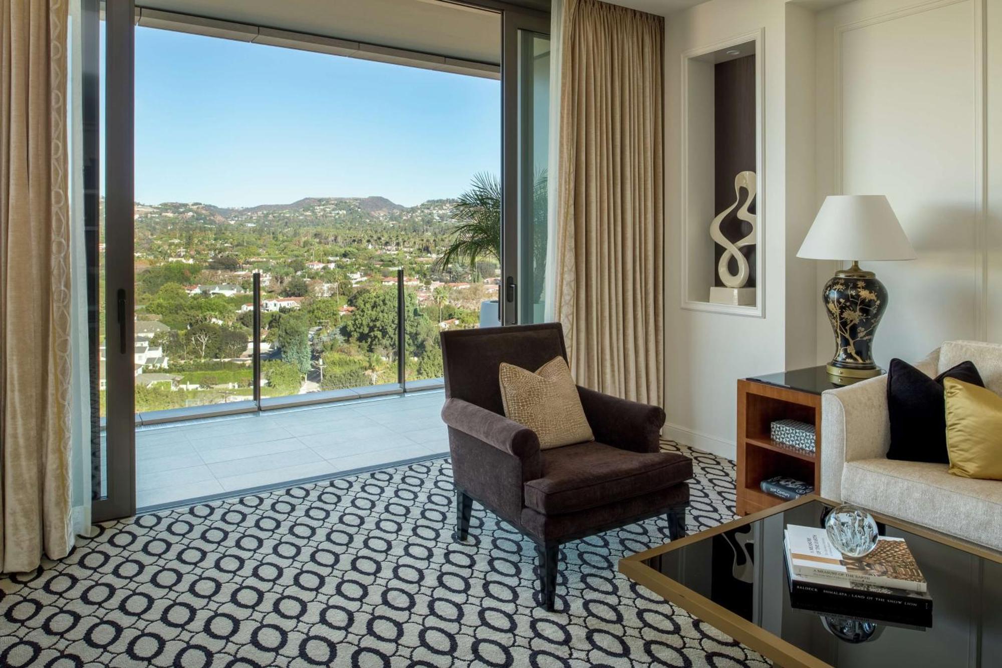 Hollywood Suite Terrace View,1657184927:JPEG
