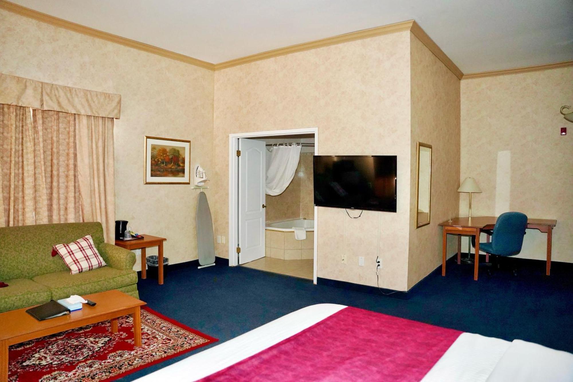 King Room with Spa Bath