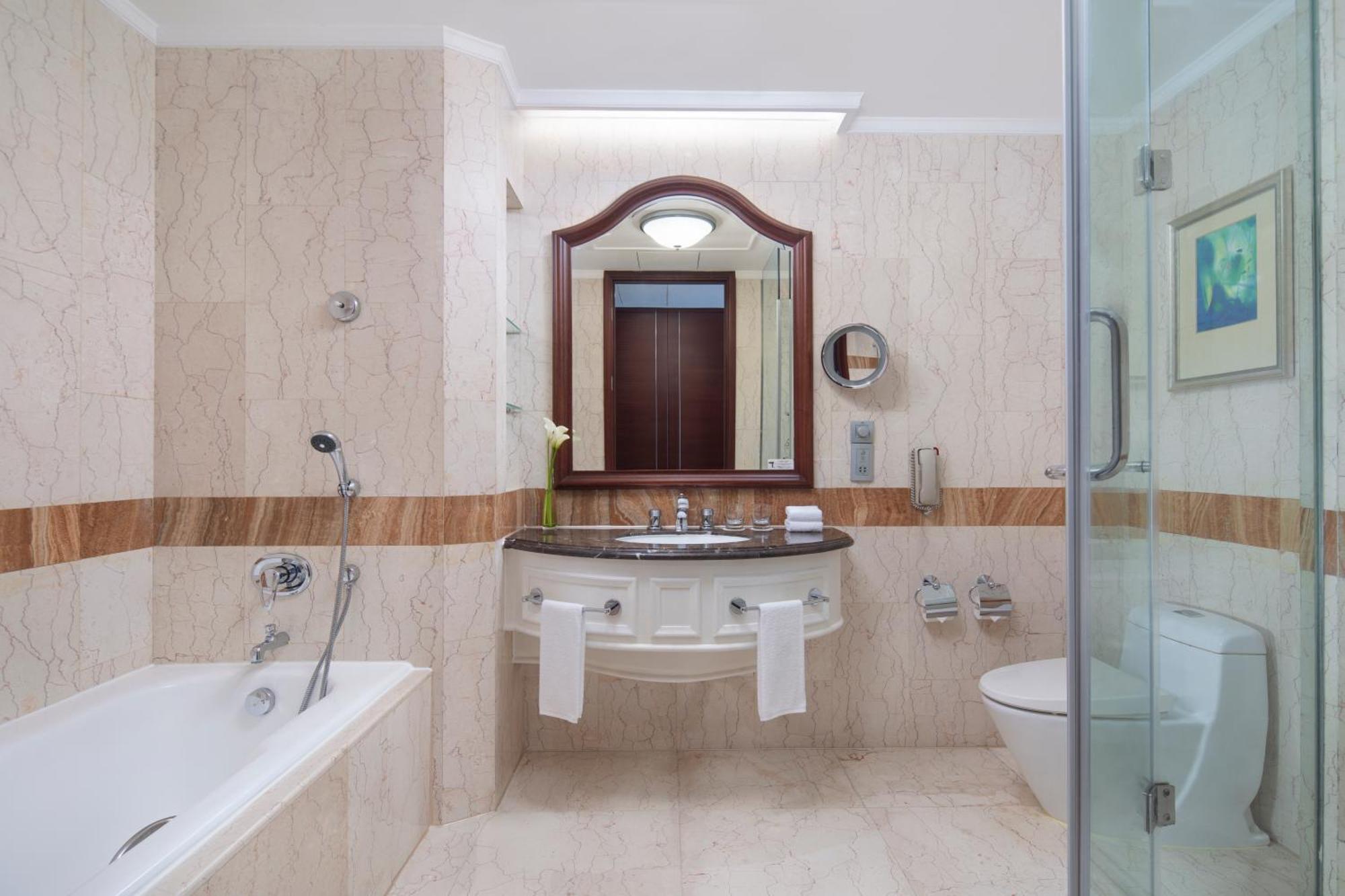 Deluxe King Room,1672573390:JPEG