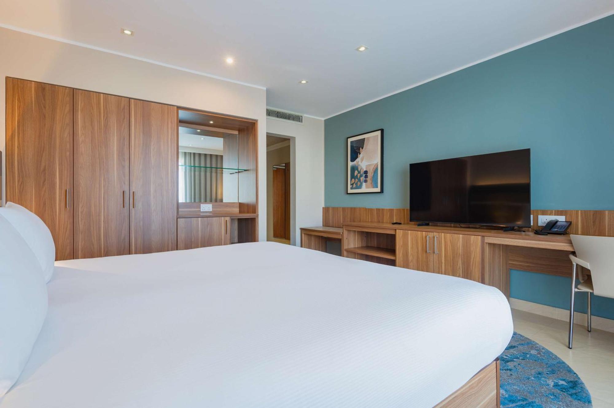 Deluxe King Room with Marina View,1660287195:JPEG