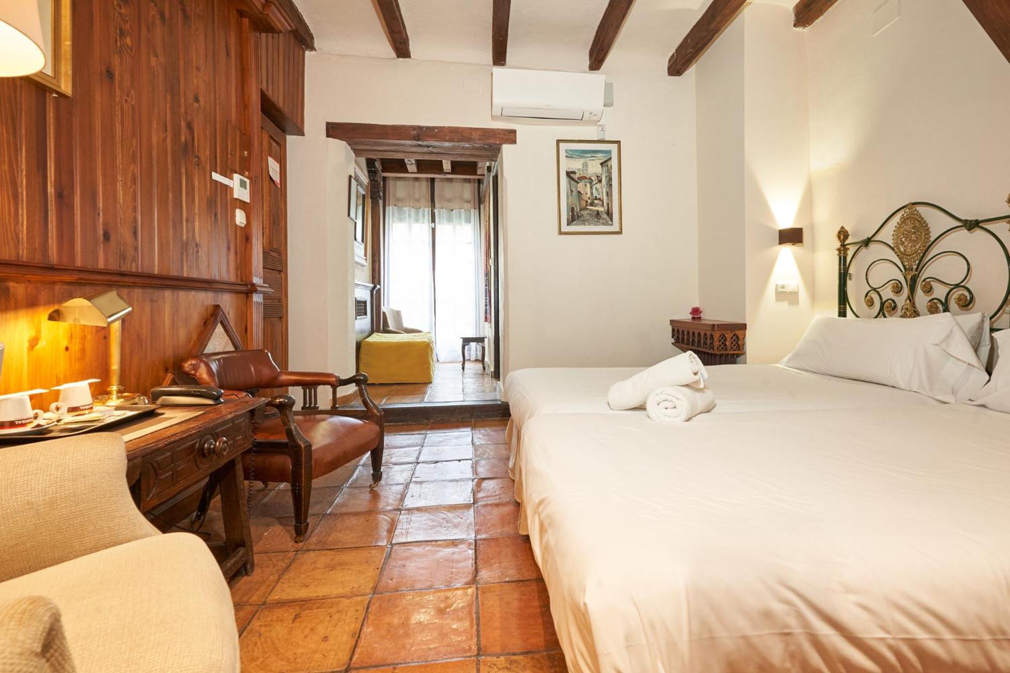 Chambre Double ou Lits Jumeaux