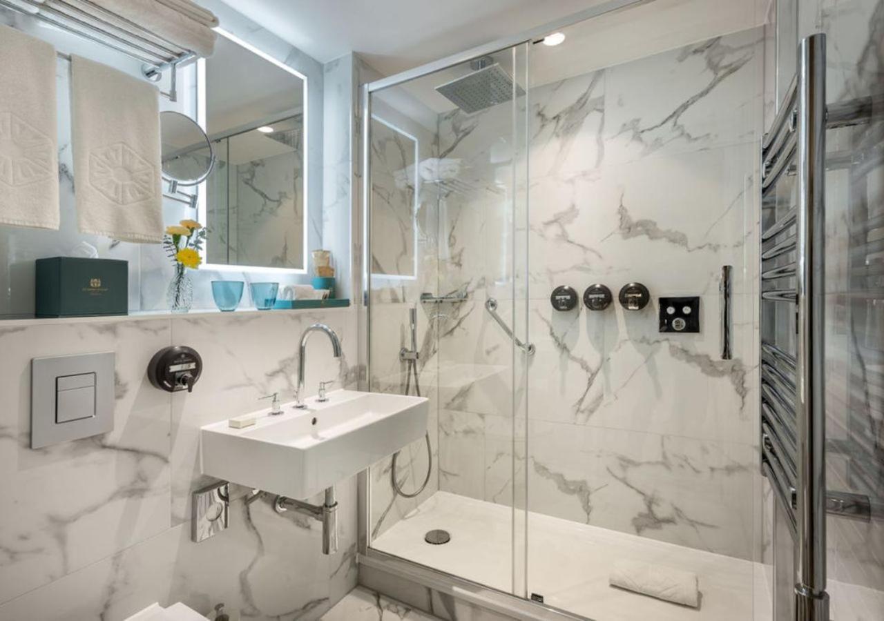 Classic Room,1722881081:JPEG