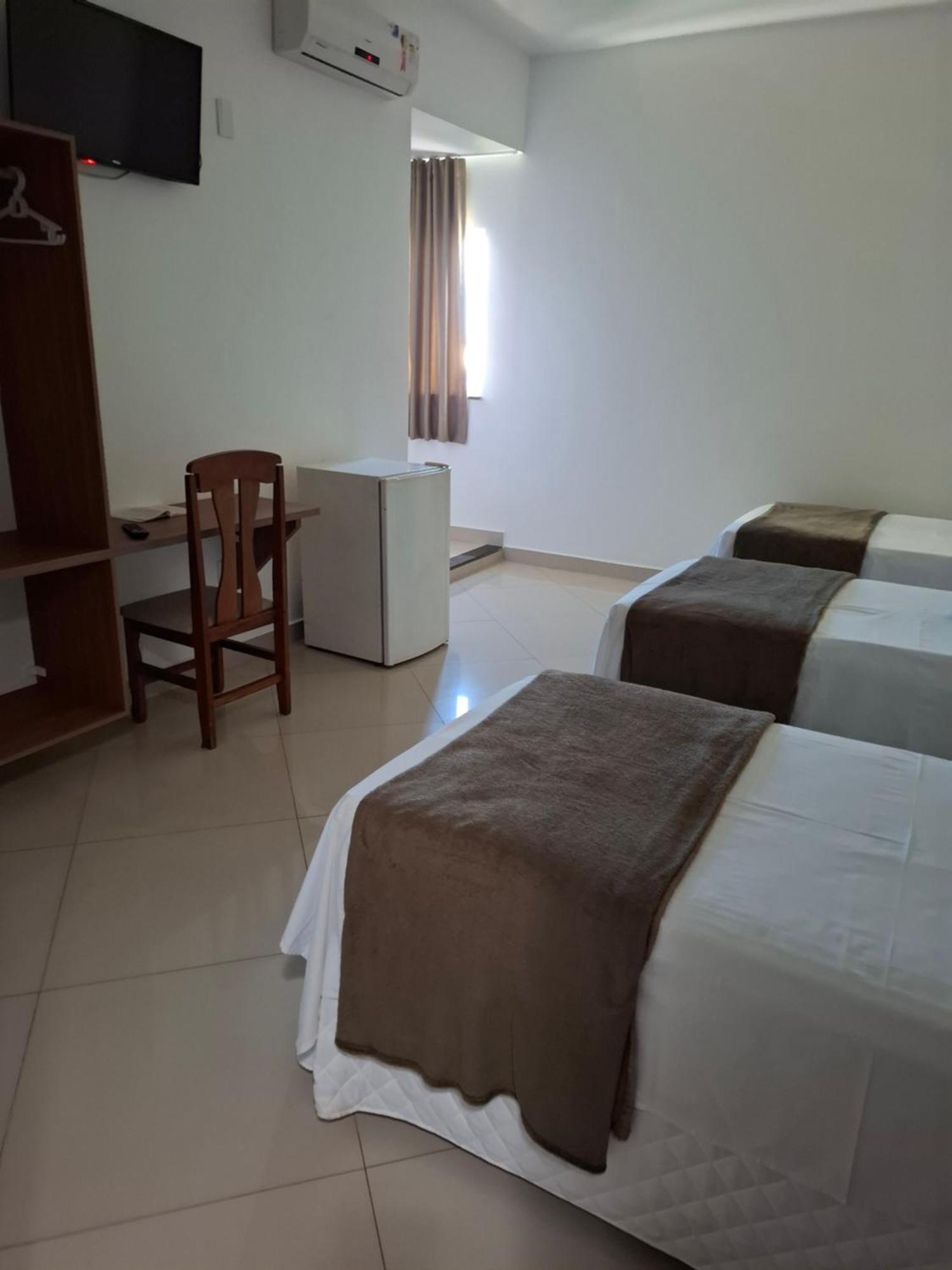 Quarto Triplo Econômico