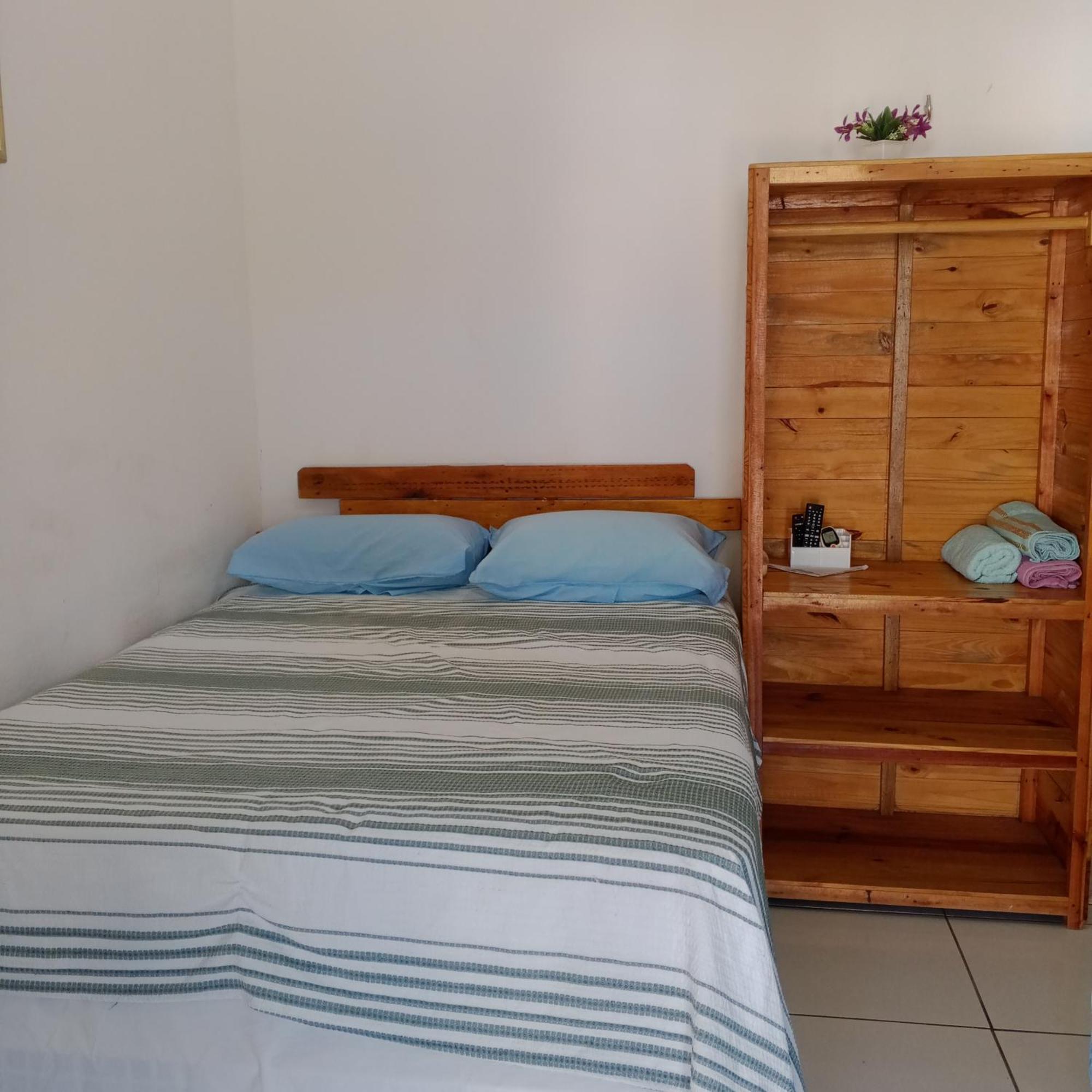 Quarto Duplo com Cama Extra