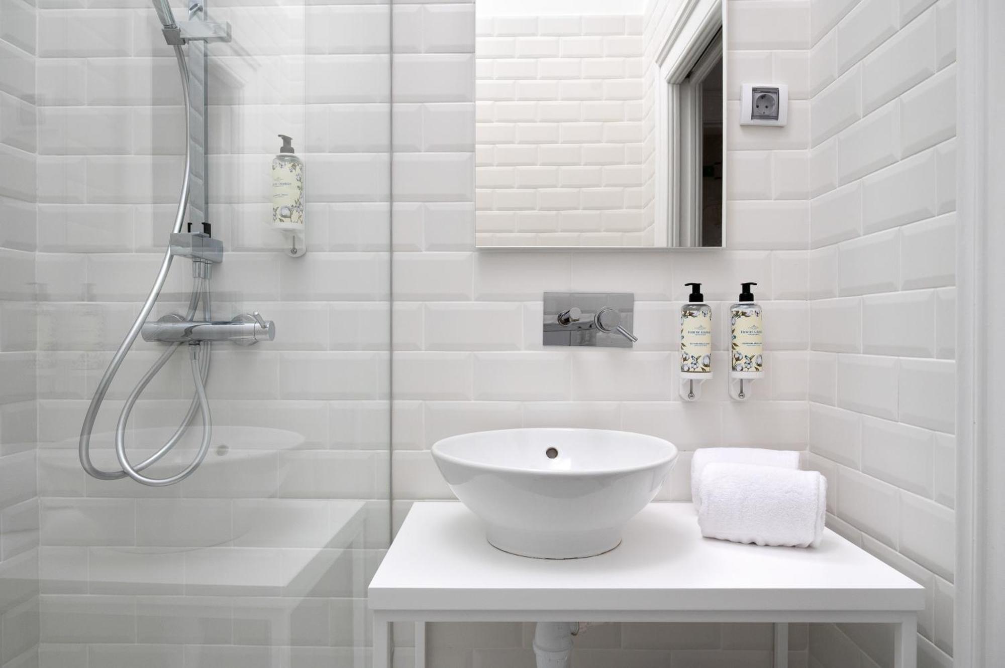Quarto Duplo Superior com Vista Rua