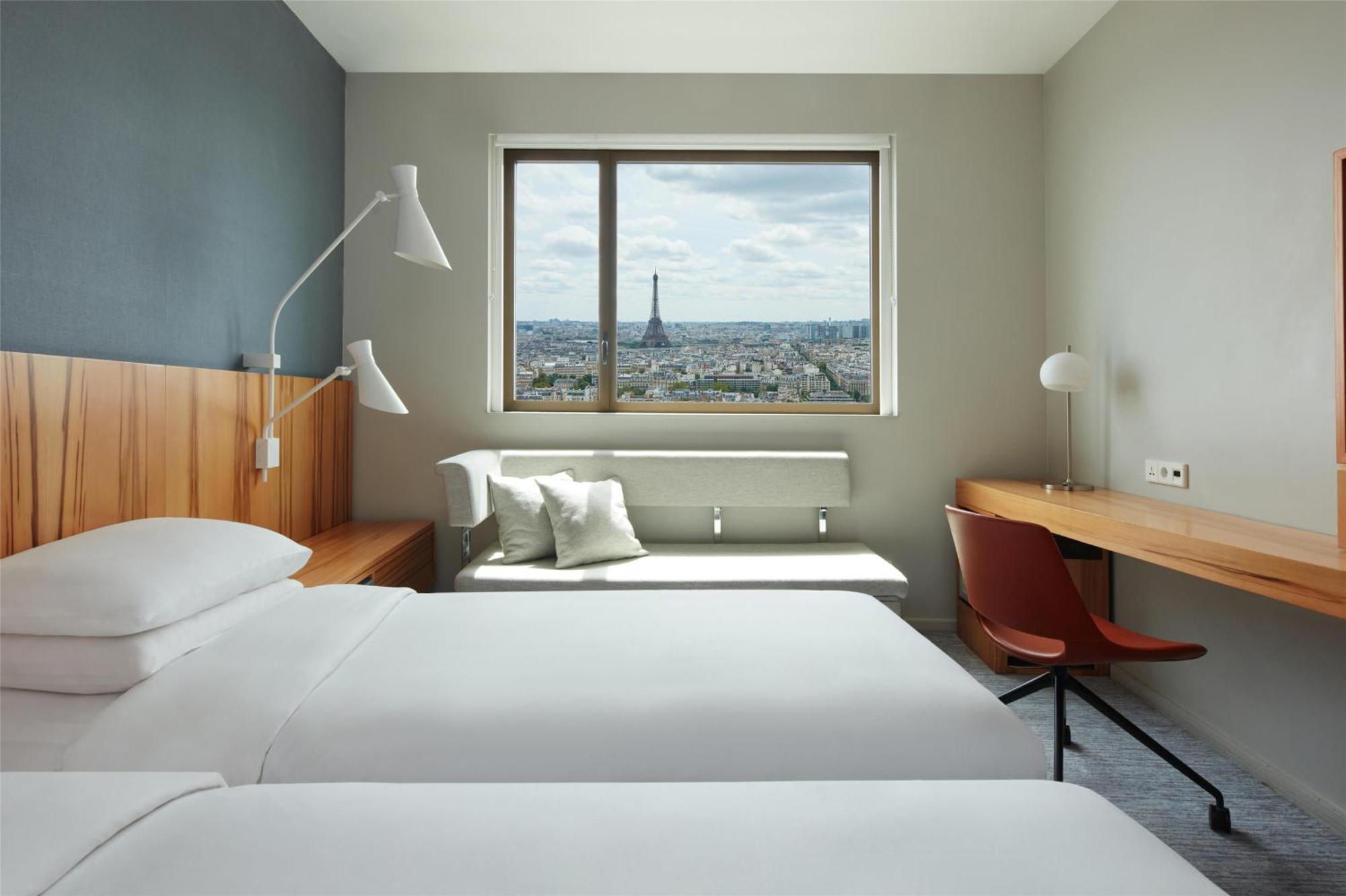 Zweibettzimmer mit Blick auf den Eiffelturm – obere Etage/Club-Zugang