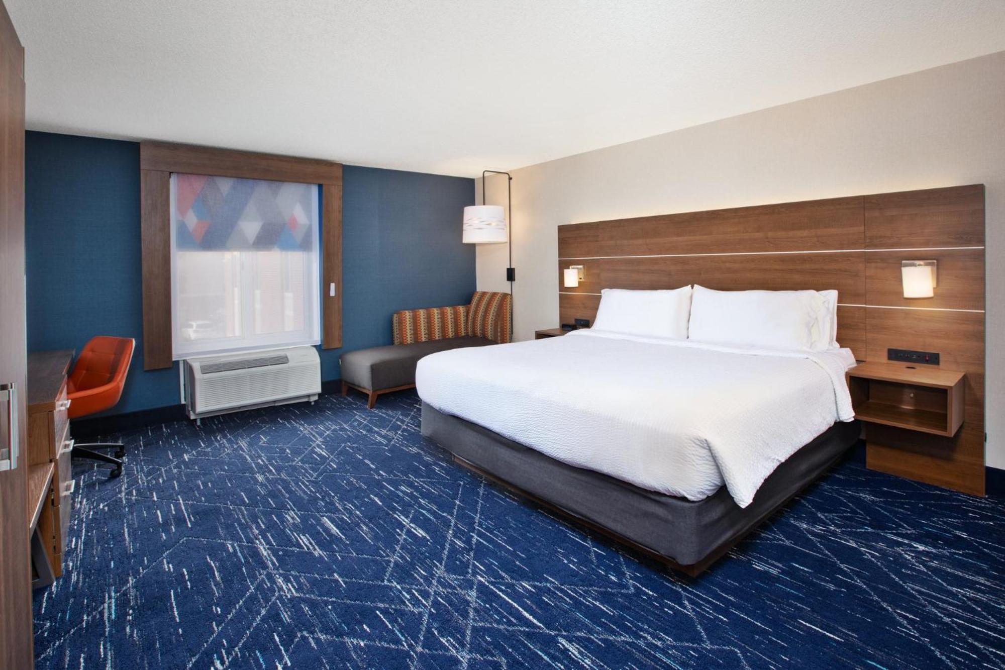 King Room - Mobility Access/Hearing Accessible