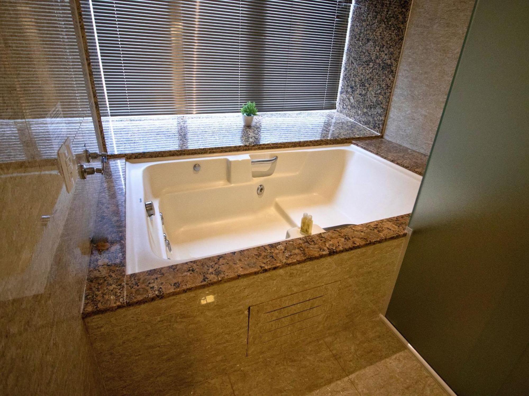 Suite Master com Banheira de Hidromassagem
