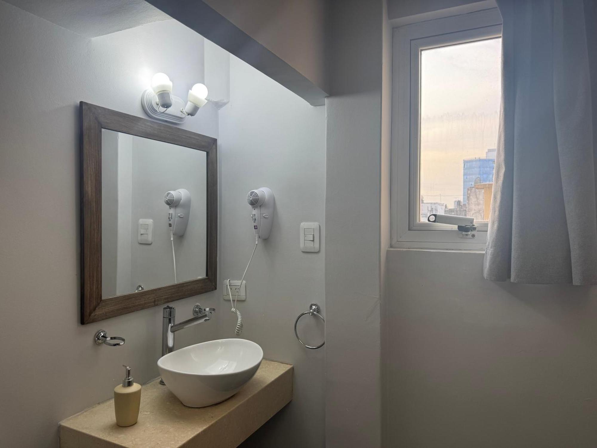 Quarto Quádruplo com Terraço