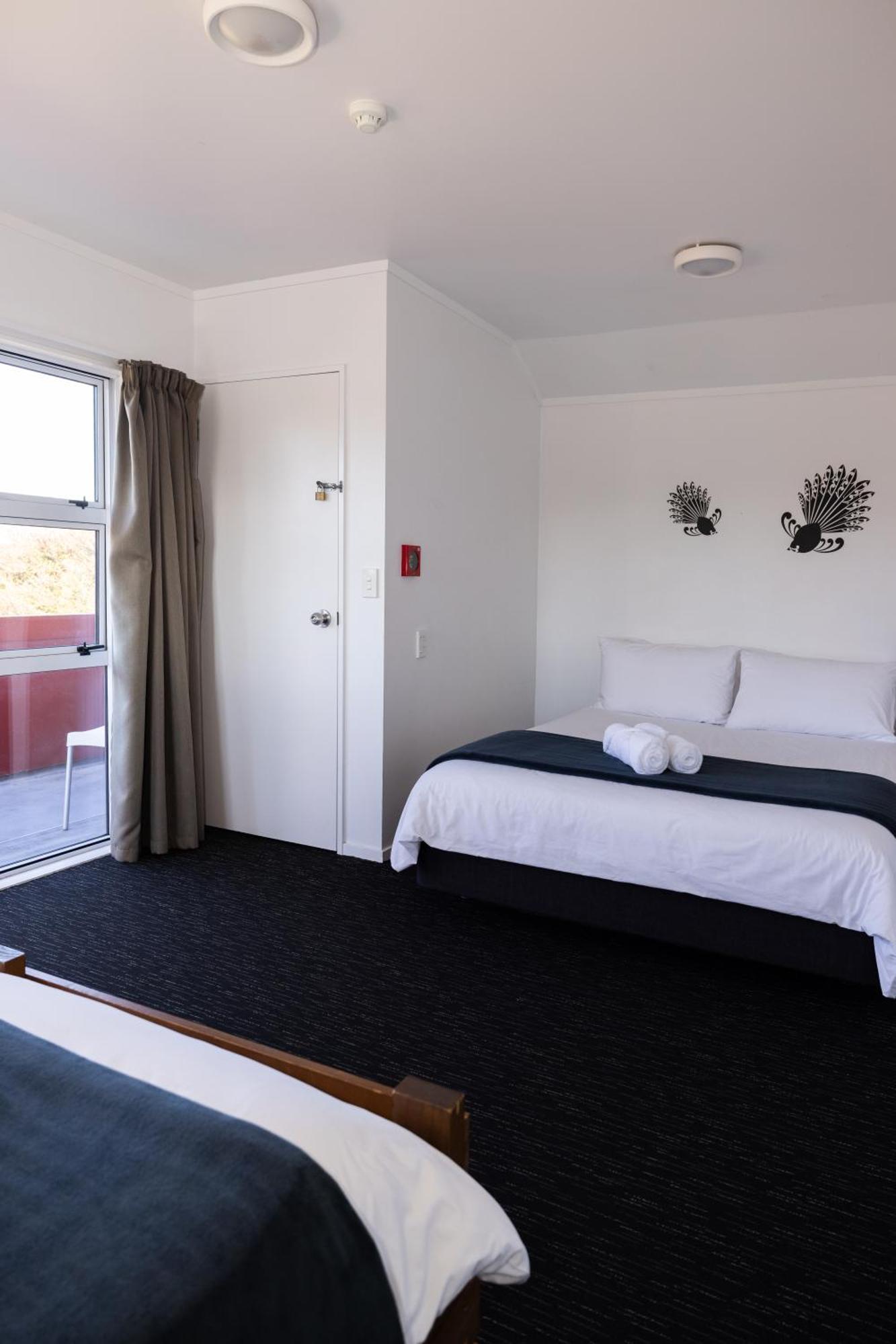 Quadruple Room with Lake View,1669835853:JPEG