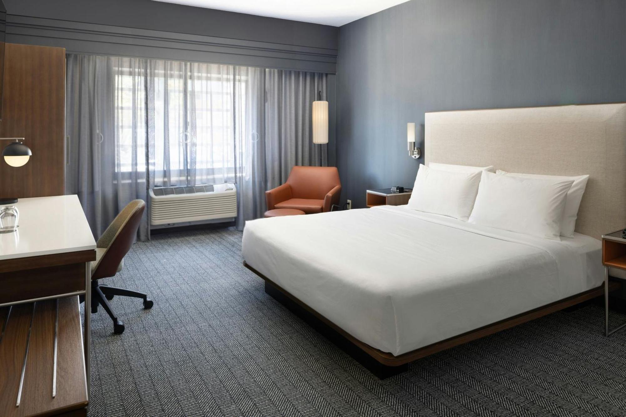 King Room,1670710827:JPEG