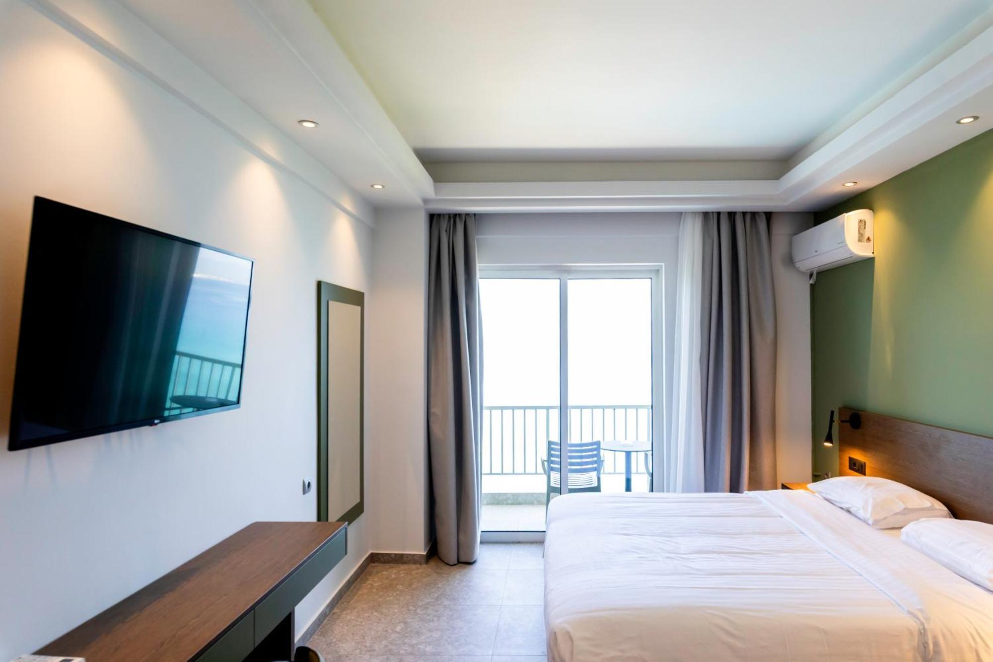 Superior Double Room Sea View,1672568886:JPEG