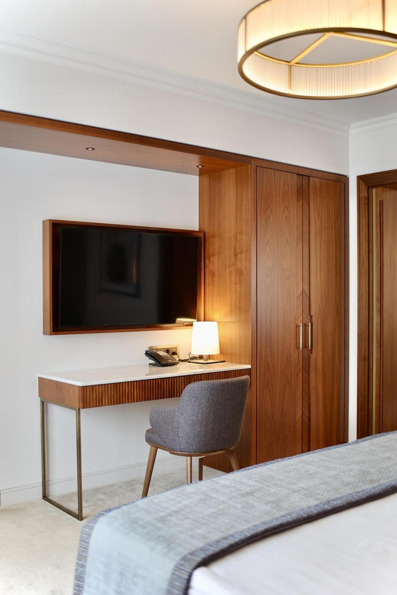 Signature Junior Suite