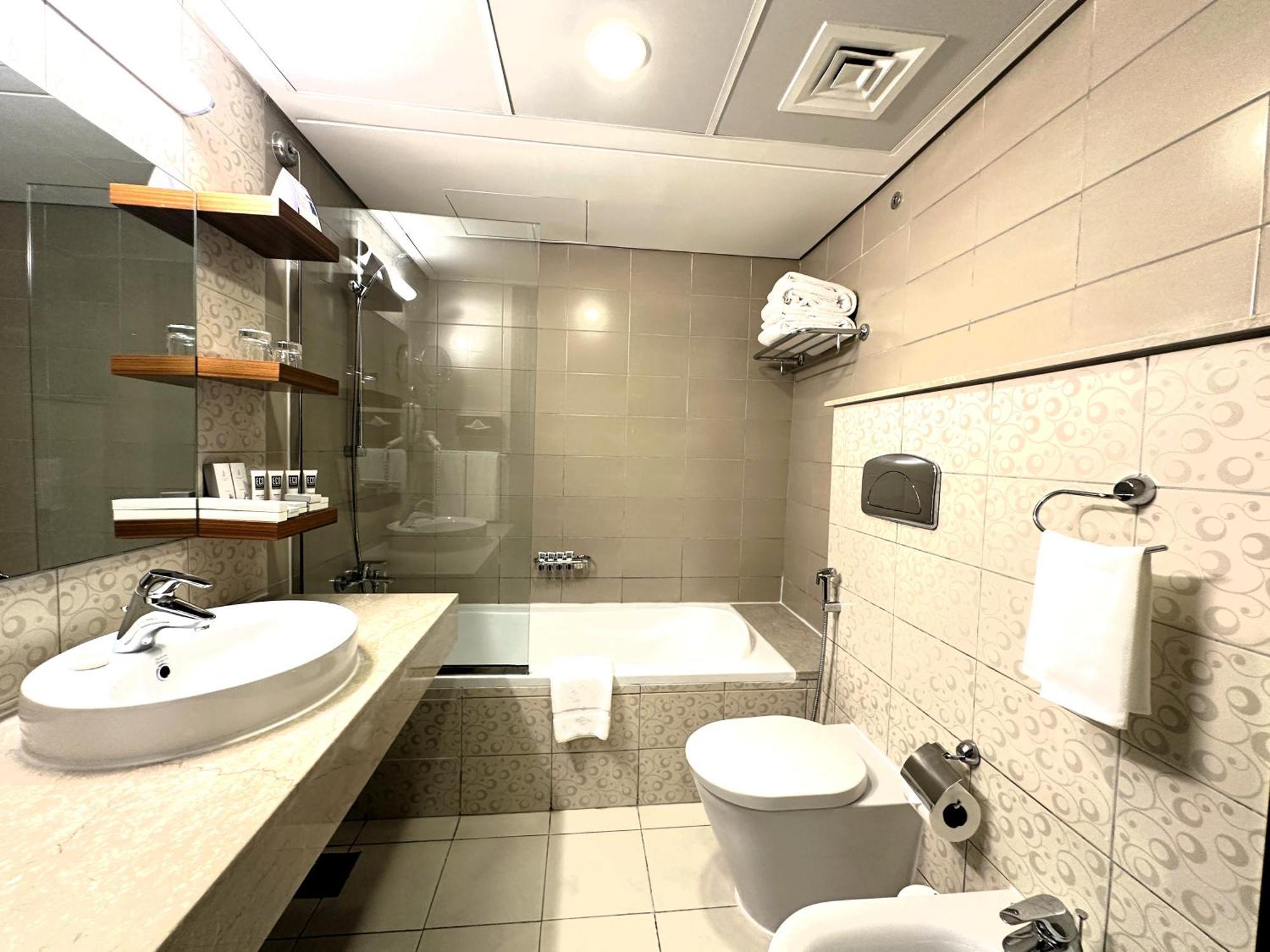 Junior Suite,1693280111:JPEG