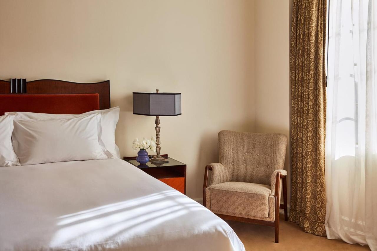 Zimmer mit Queensize-Bett