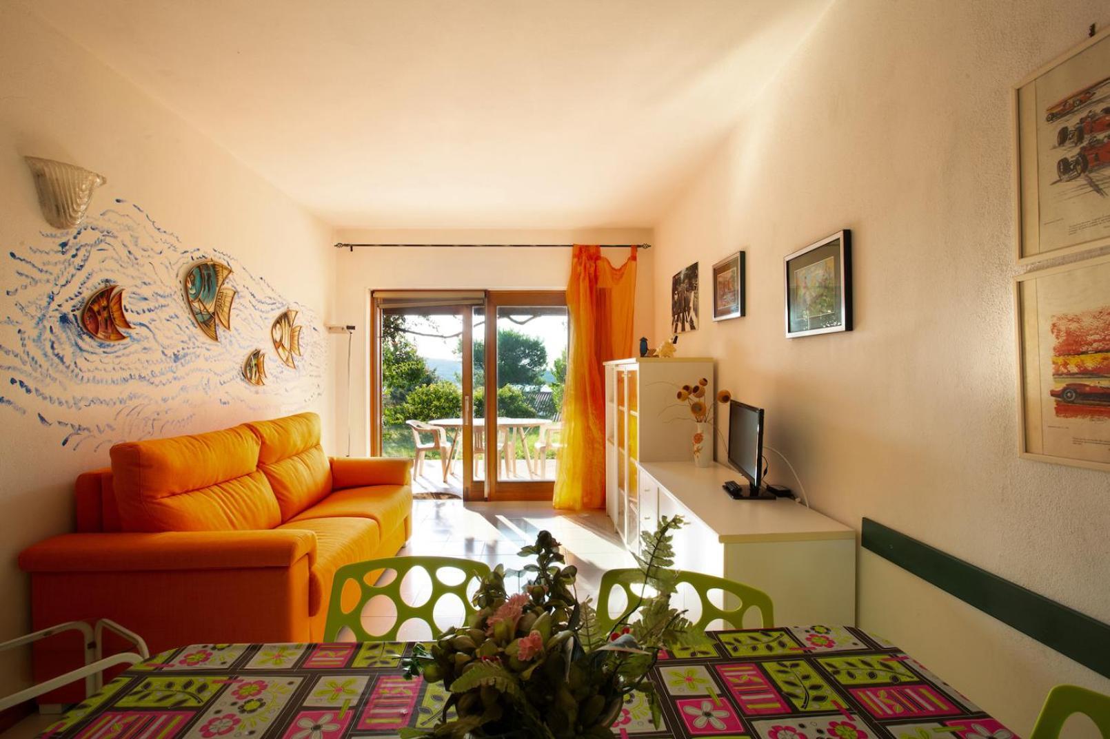 Appartamento con 2 Camere da Letto, Terrazza e Vista Mare