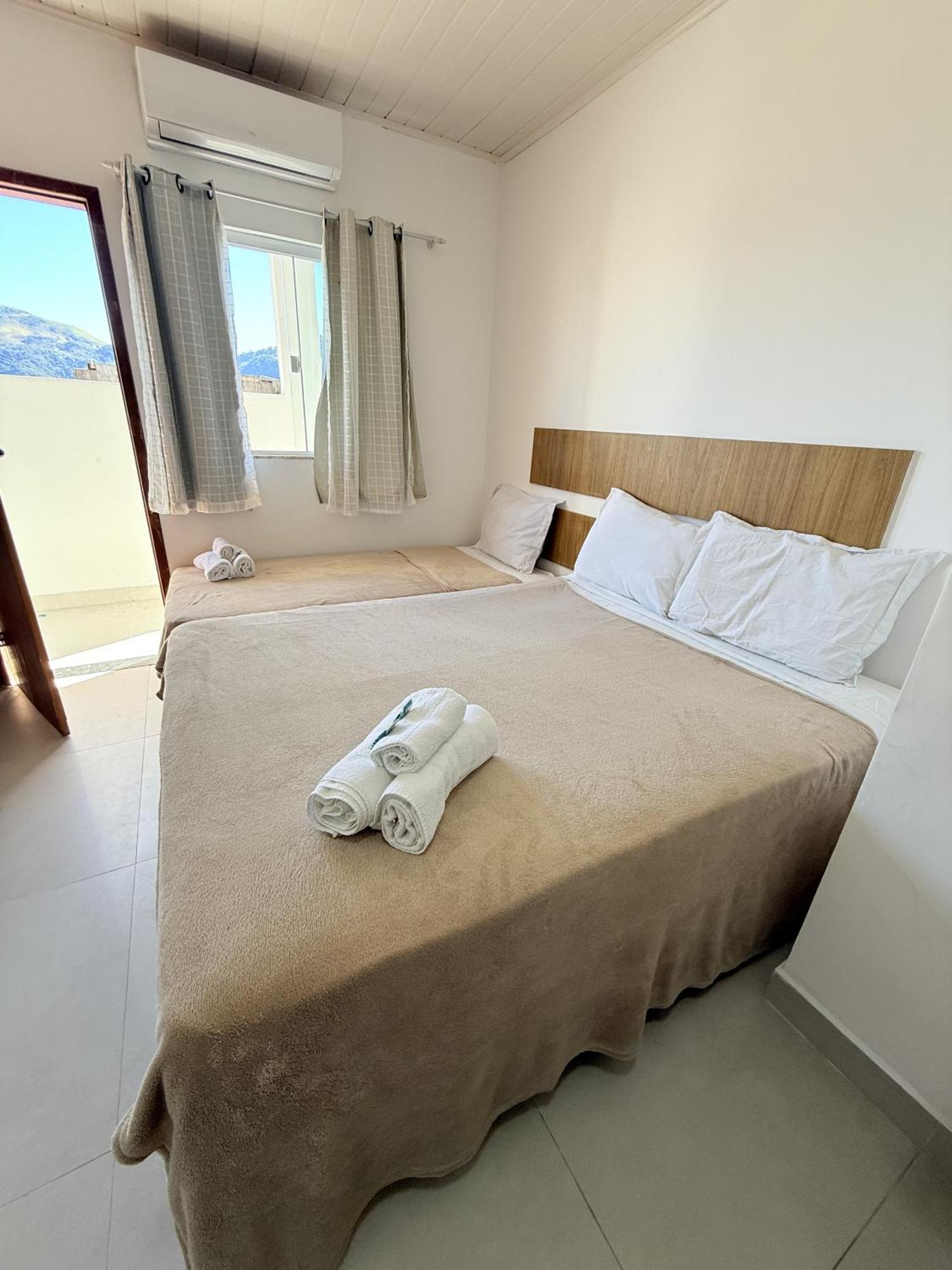 Quarto Duplo com Vista para o Interior da Propriedade