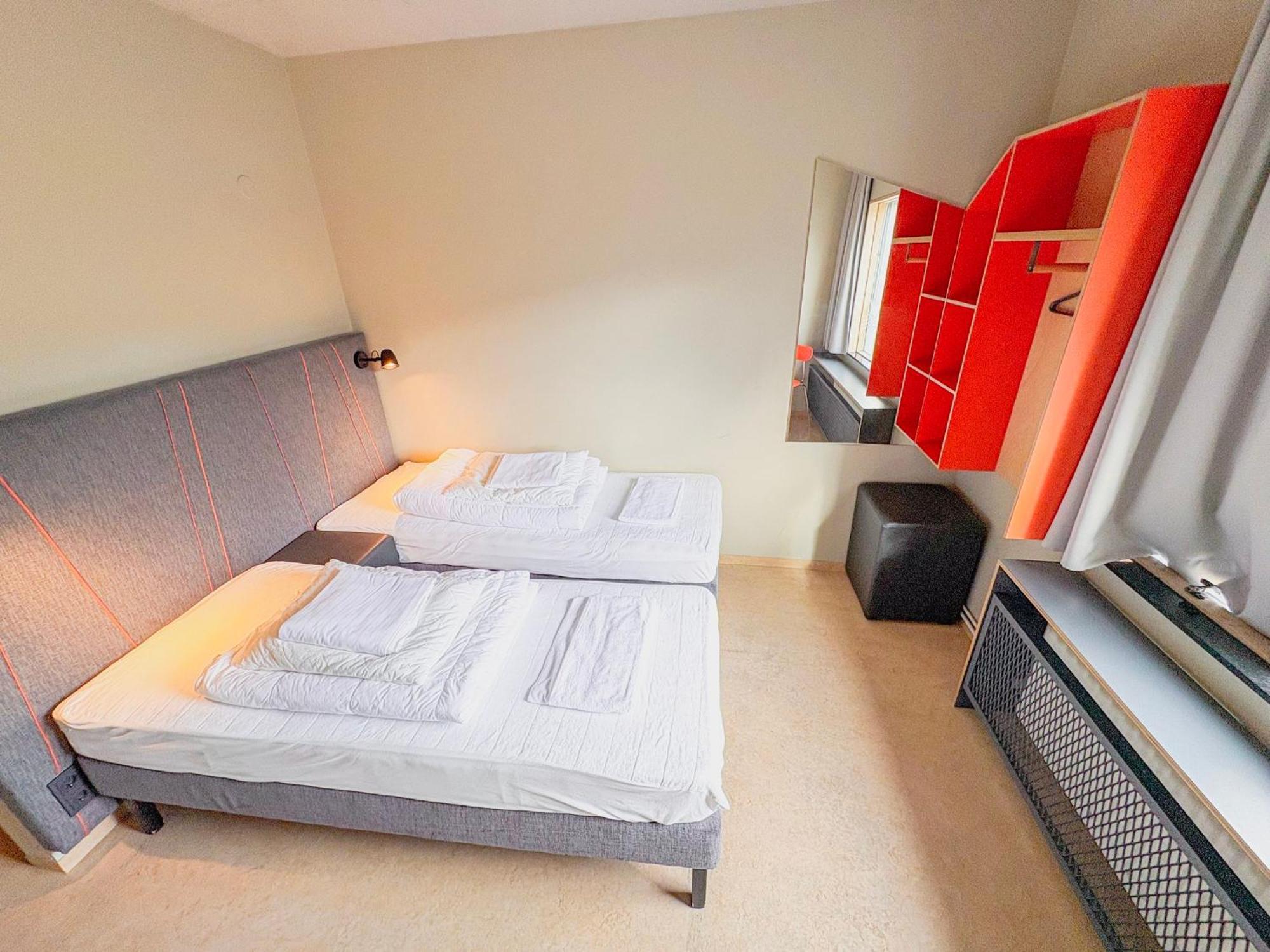 Twin Room with Private Bathroom,1685069729:JPEG