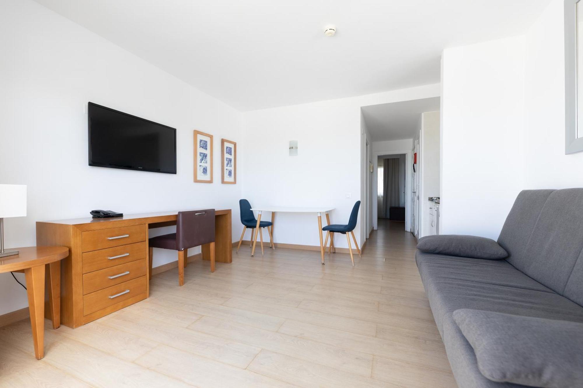 Premium Appartement met Terras en Uitzicht op Zee