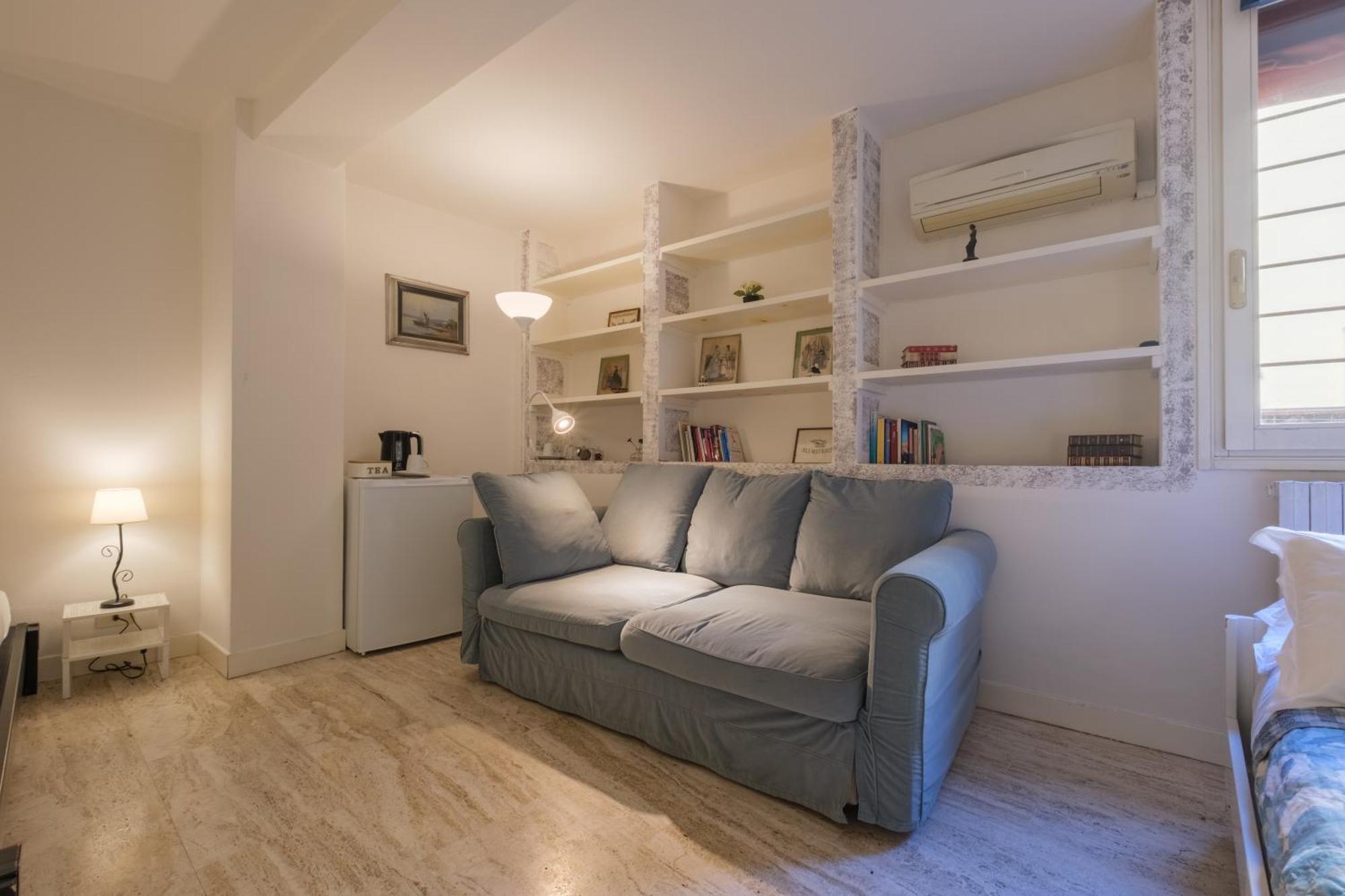 Dreibettzimmer mit eigenem externen Bad