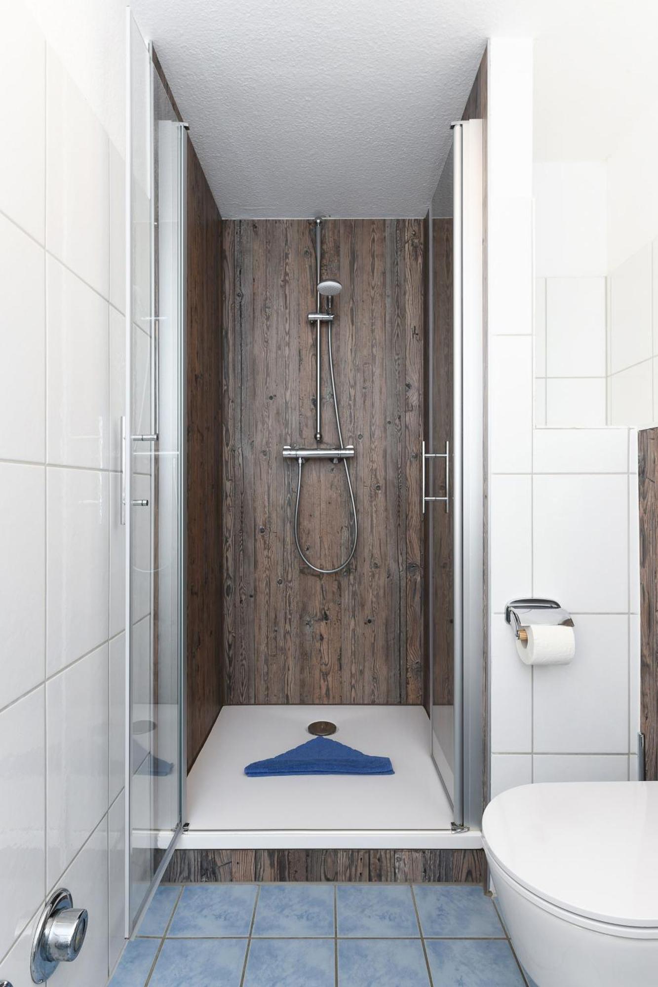 Apartment mit 2 Schlafzimmern und Dusche