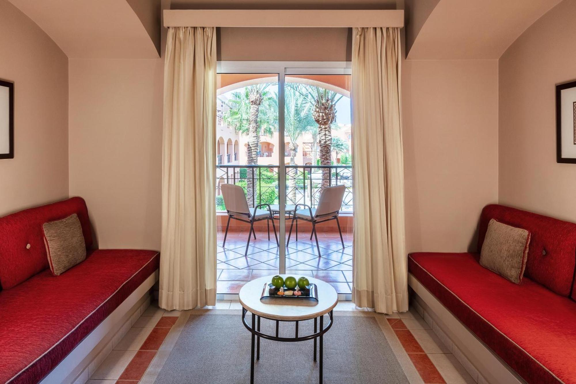 Family, Queen or Twin Bed, Garden View