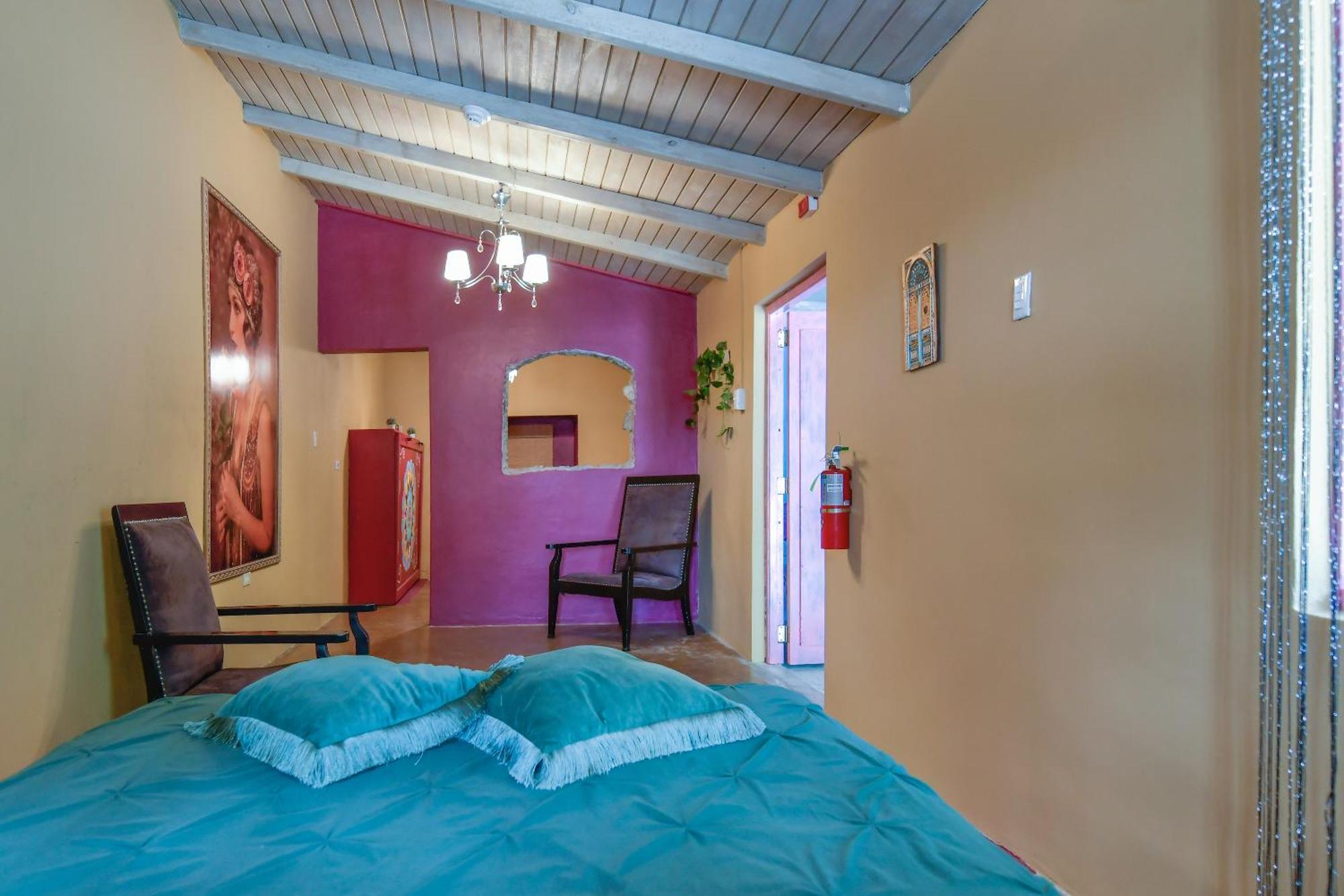 Family Room,1696634332:JPEG