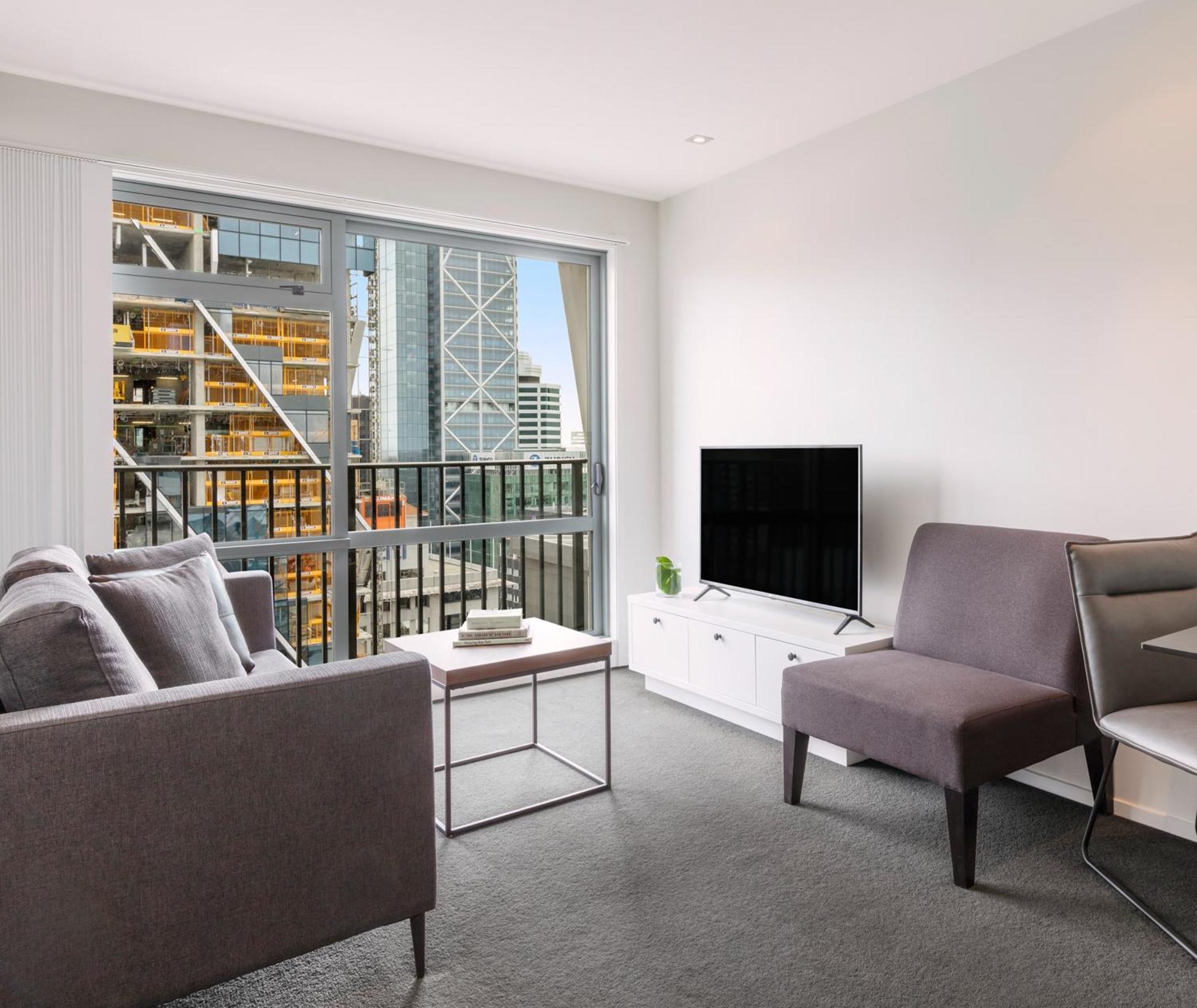 One-Bedroom Apartment with Harbour View