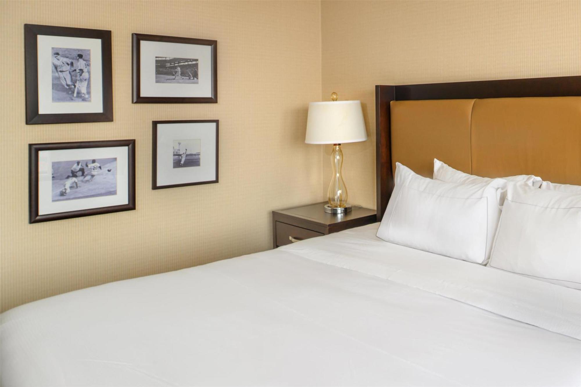 Executive King Room,1697846556:JPEG