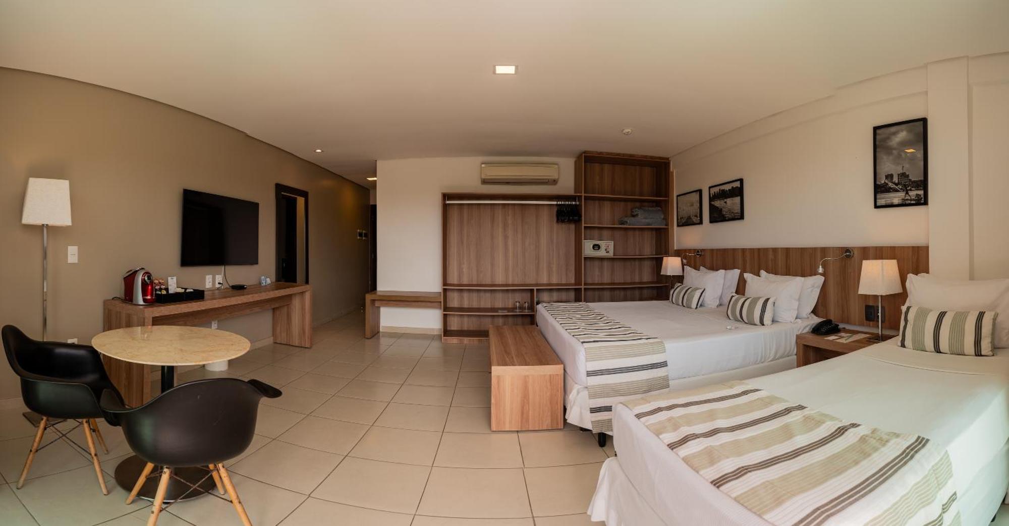 Quarto King com Vista Piscina