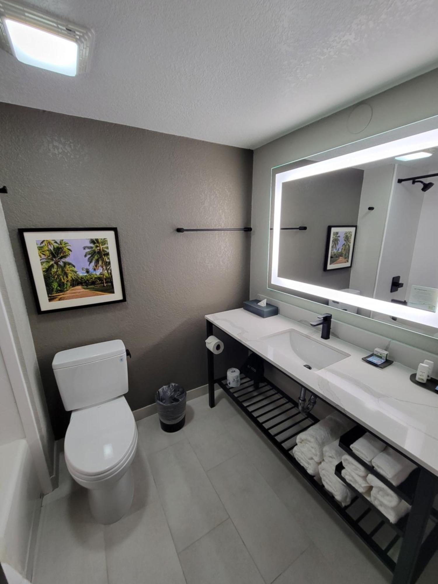 Quarto King Deluxe (Sem Taxa de Resort)