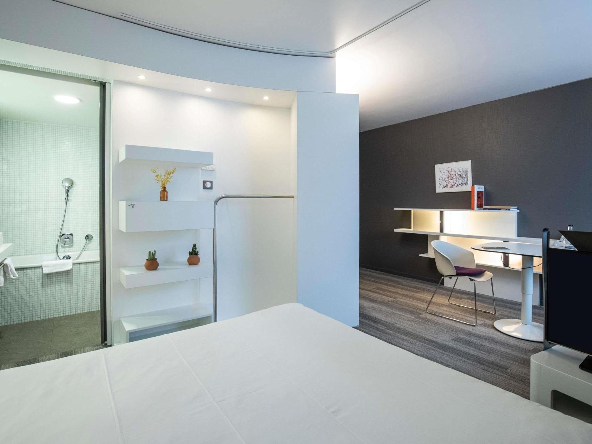 Suite Superior (1 cama doble y 1 cama individual)