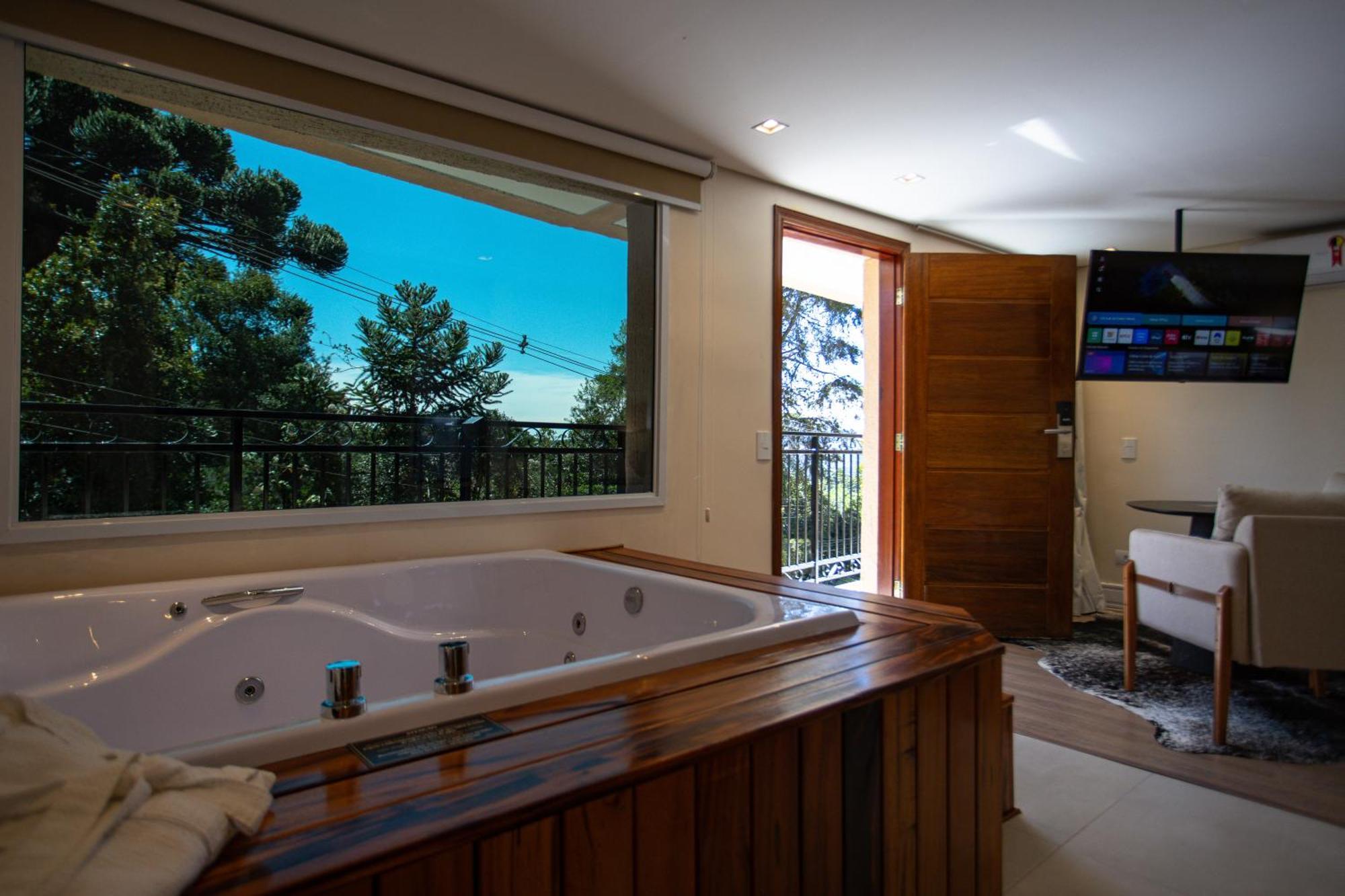 Quarto Duplo com Vista das Montanhas