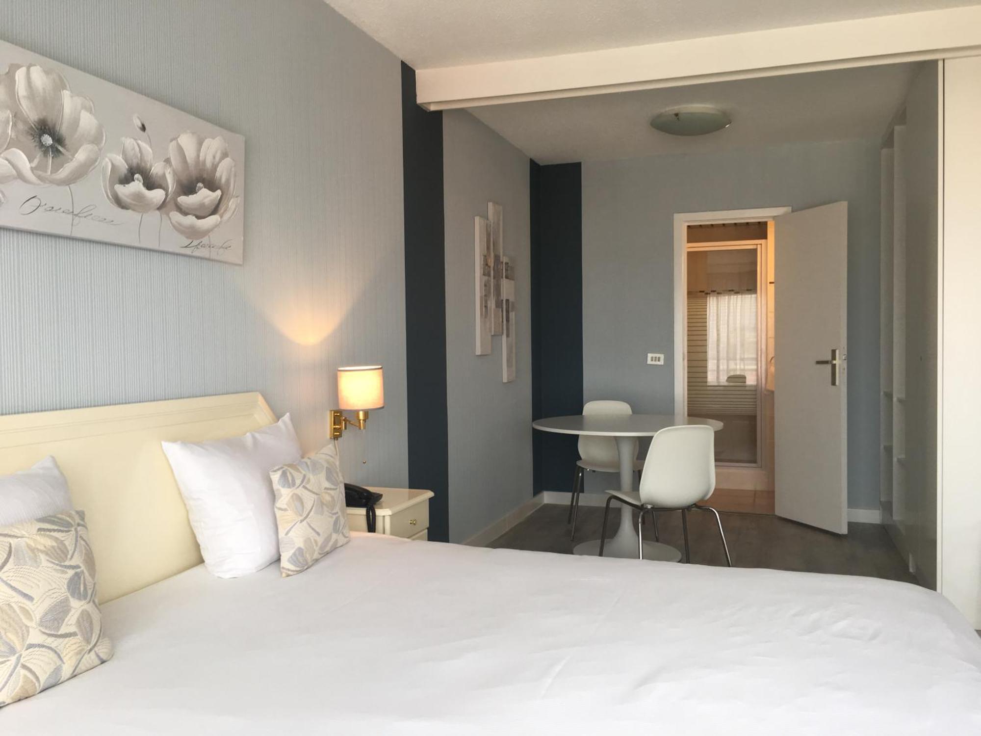 Classic Double Room,1550331568:JPEG